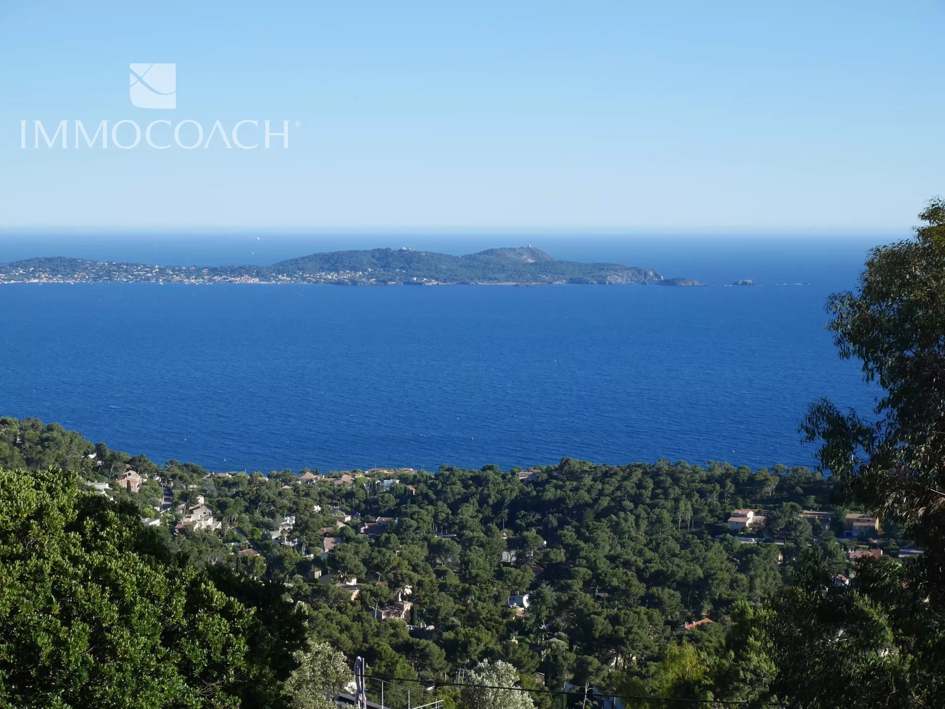Exclusive to IMMOCOACH: Sea View Land in Carqueiranne
