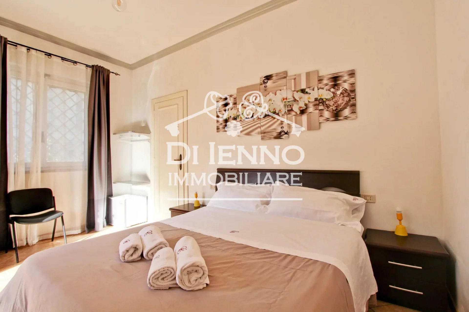 Rental Bedroom Roma Fleming