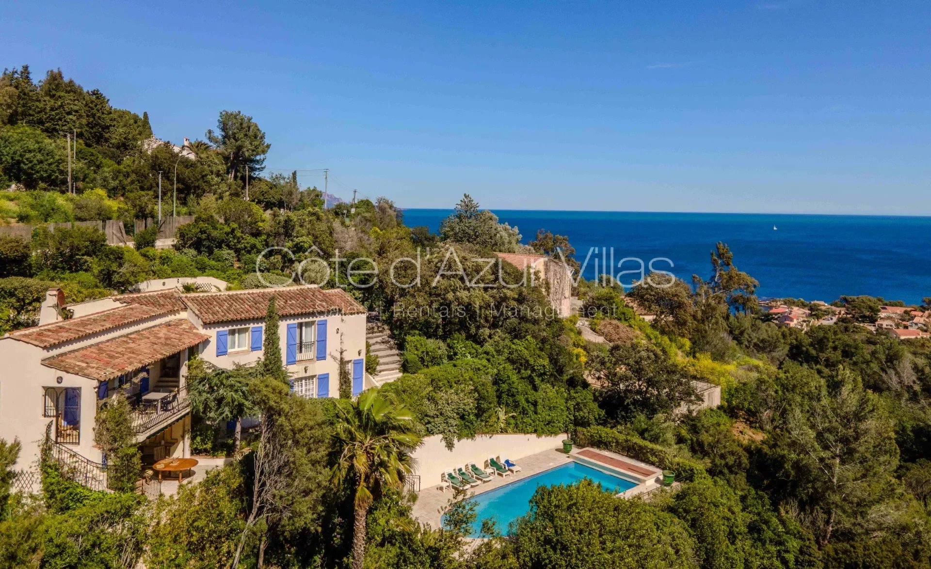 Vente Maison 180m² 6 Pièces à Les Issambres (83380) - Cote d'Azur Villas