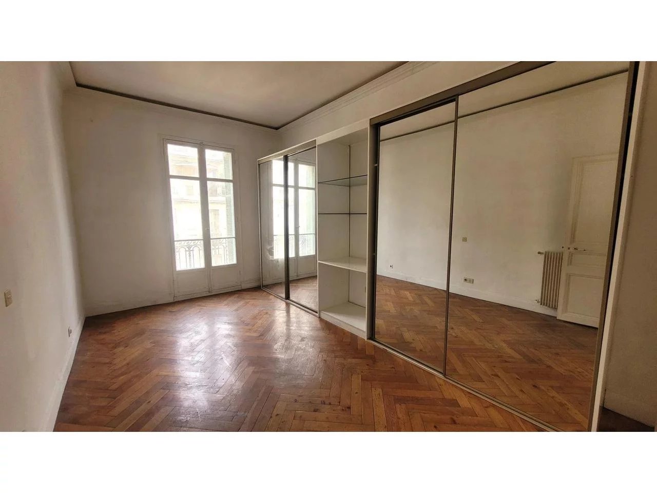 Appartement  4 Rooms 113m2  for sale   598 000 €