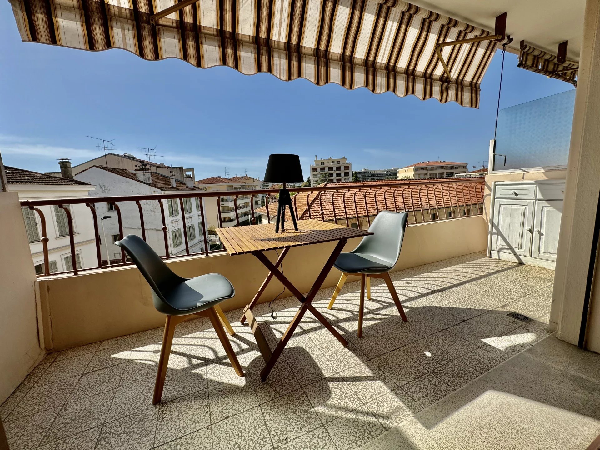 CANNES FOR SALE appartment near beaches