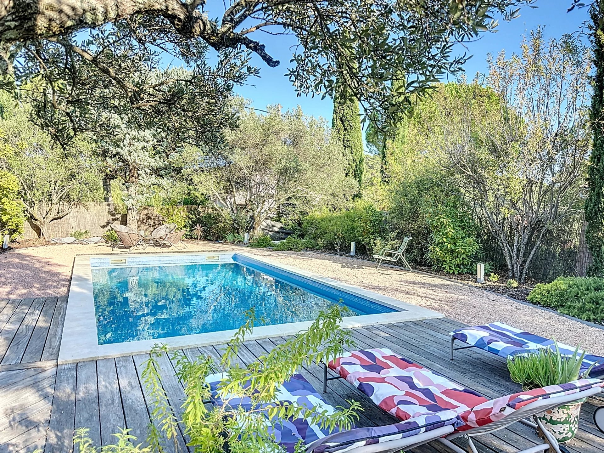 Charming residence with pool walking distance to Lorgues