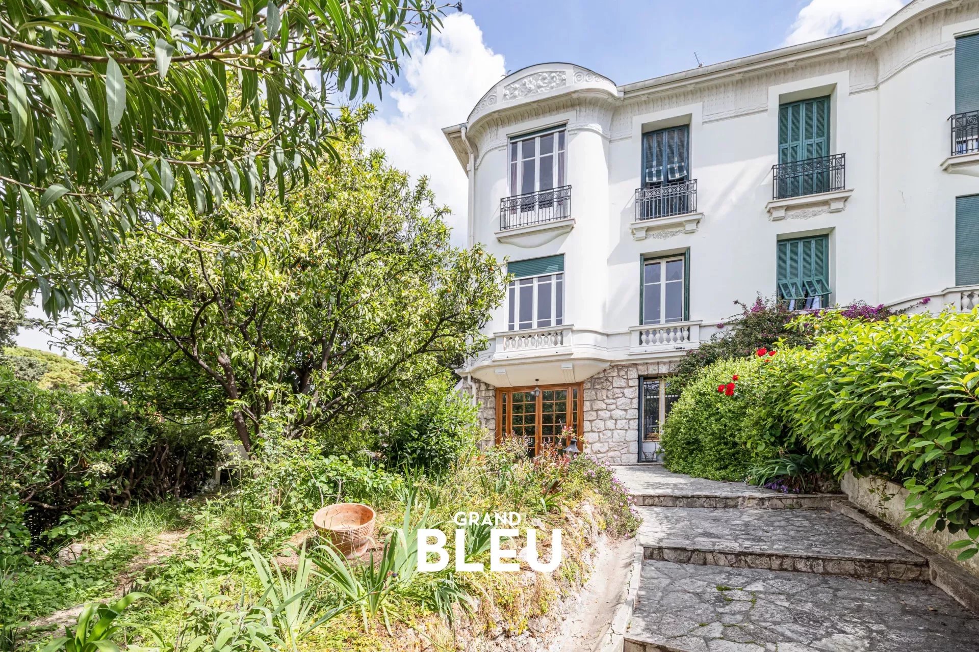 Vente Maison 163m² 7 Pièces à Nice (06300) - Grand Bleu Immobilier Collines