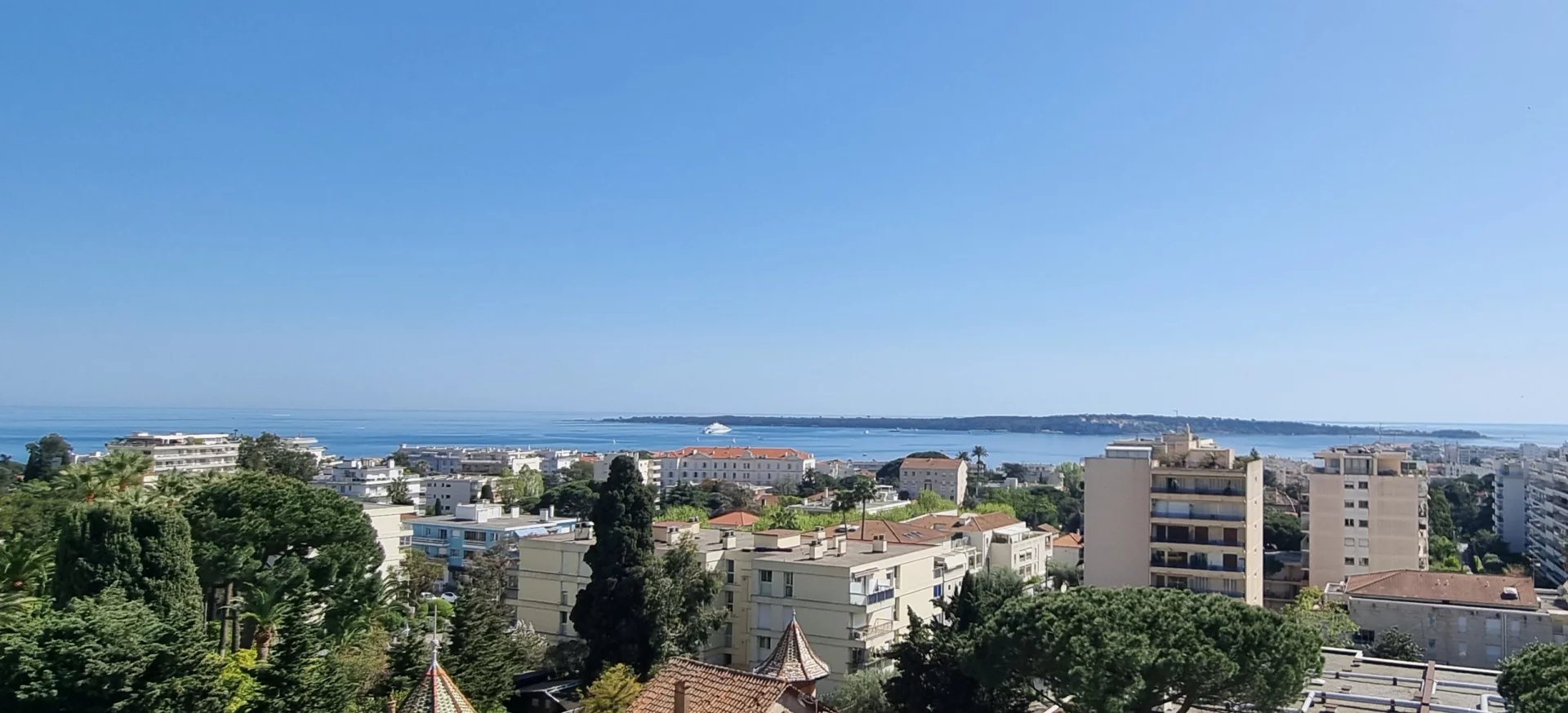 Cannes Basse Californie with sea view