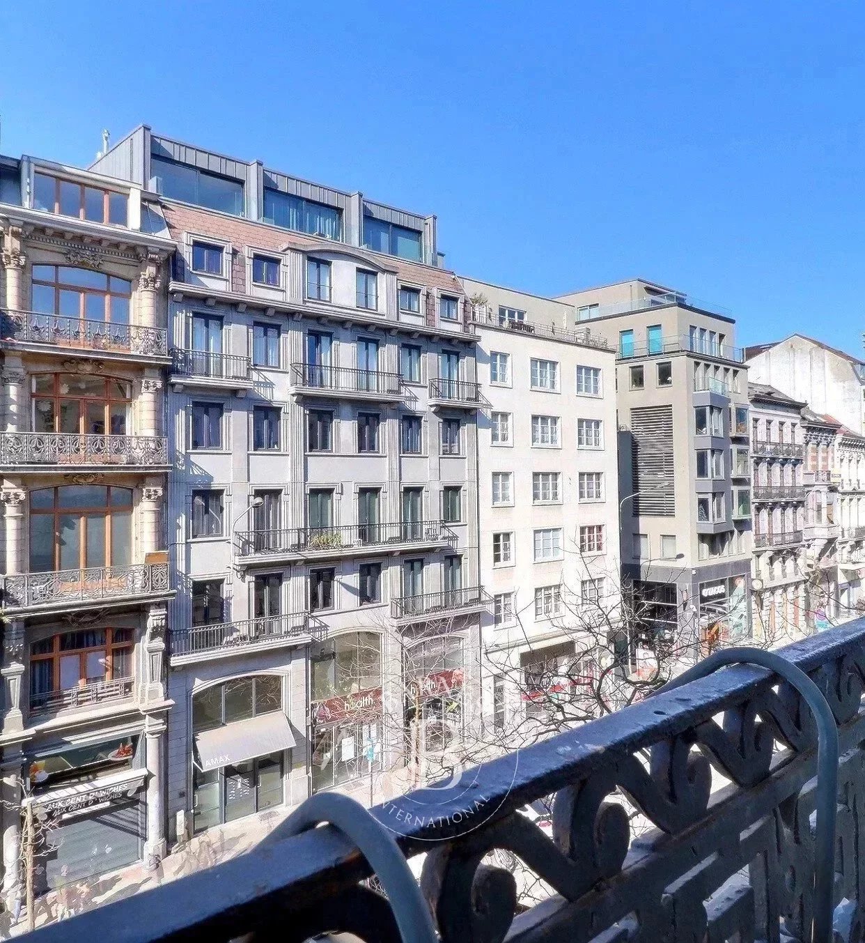 Boulevard Adolphe Max – 1 slaapkamer appartement + balkons