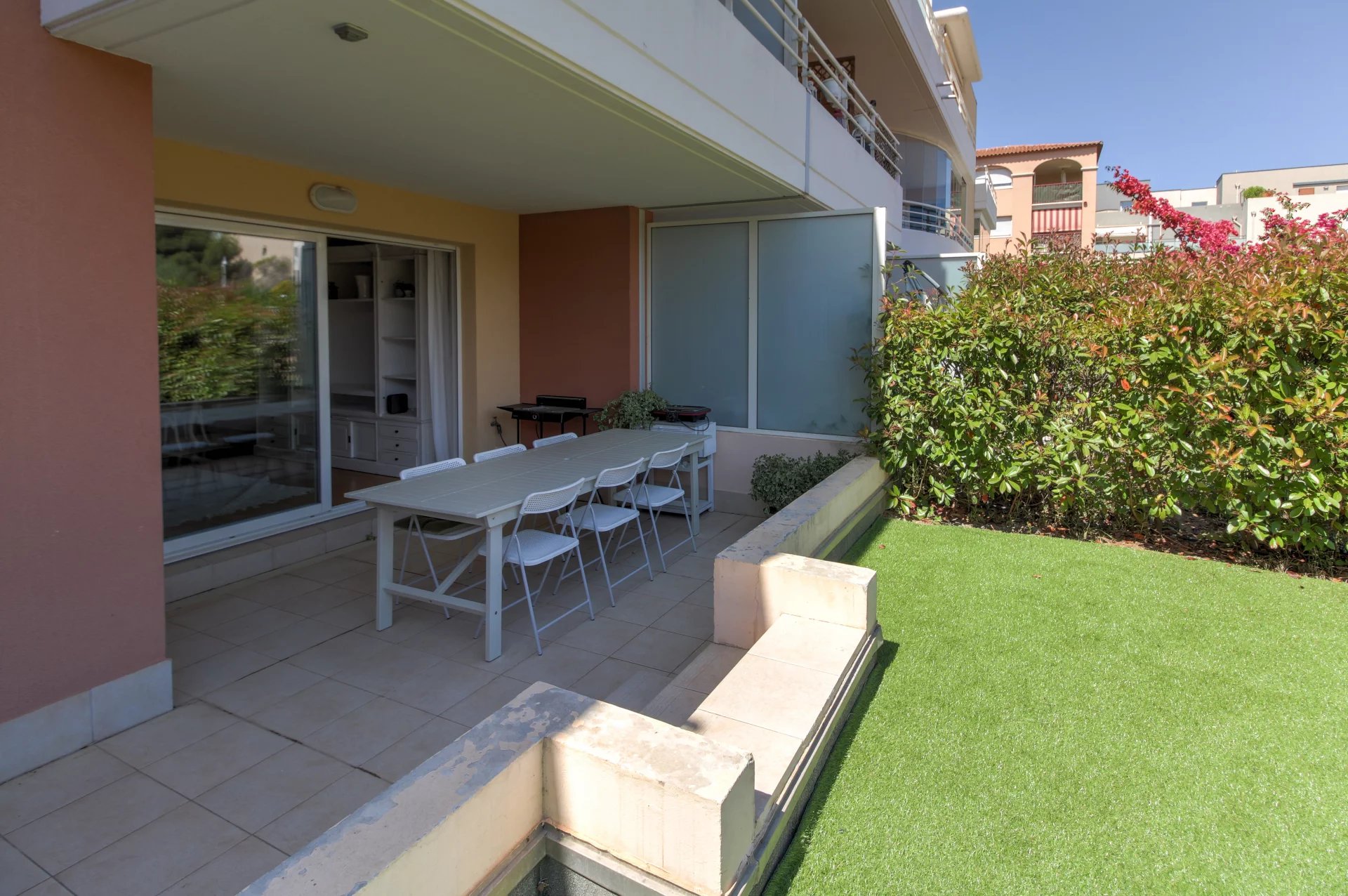 Appartement 4 pièces (82 m²) avec jardin à pied des plages FREJUS