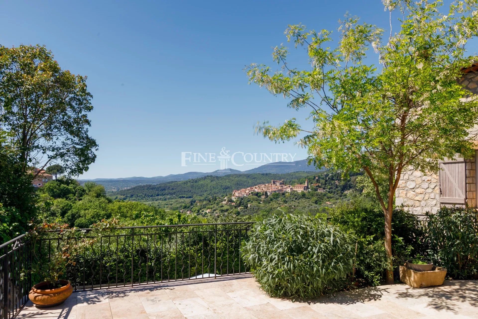 Village House for sale in Montauroux with Panoramic View