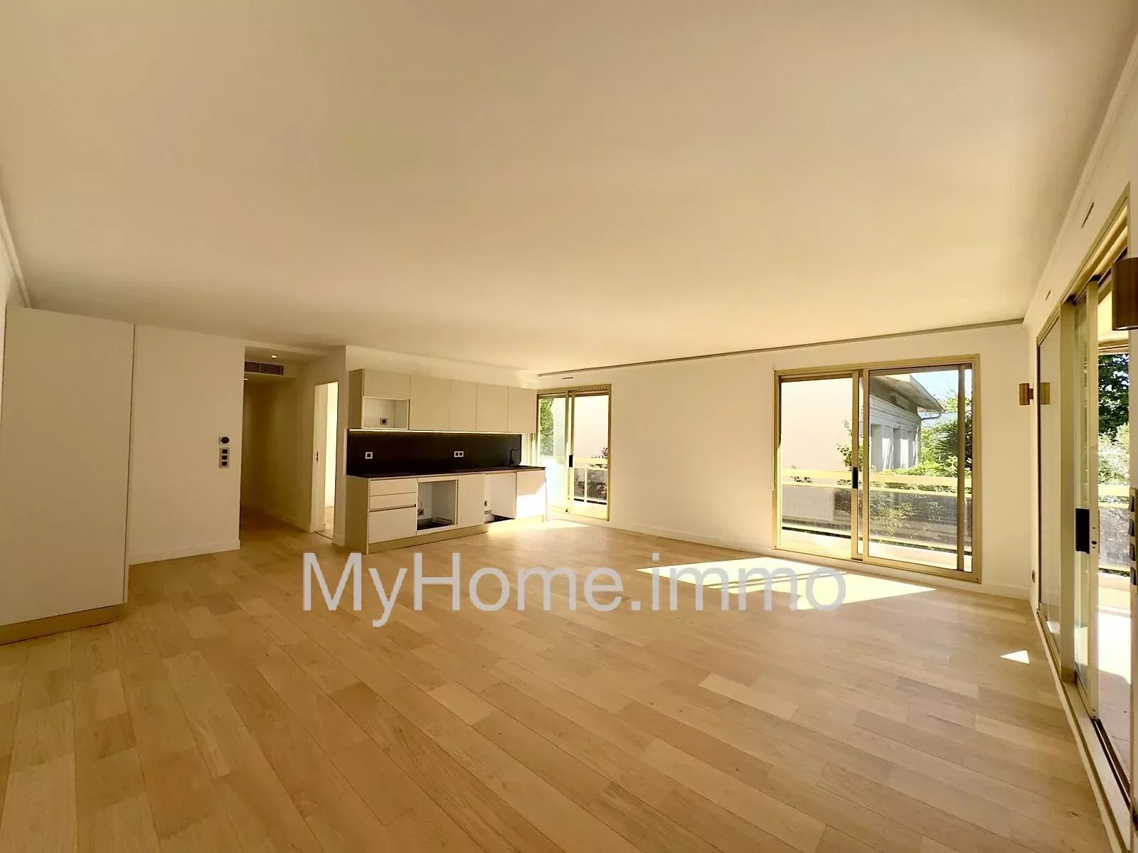 Vente Appartement 74m² 3 Pièces à Nice (06100) - Myhome.Immo