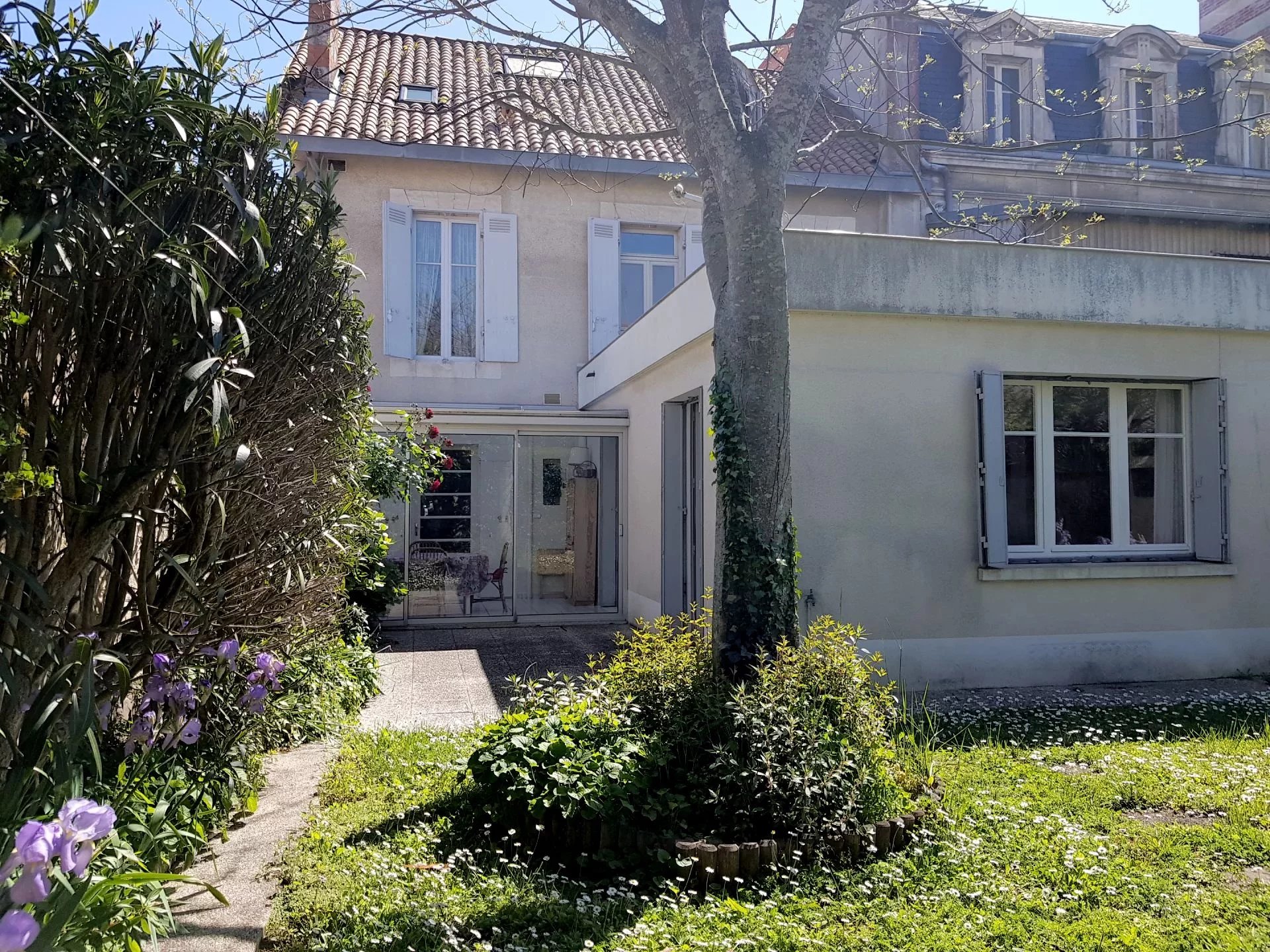 Belle Maison Familiale Lumineuse à La Rochelle