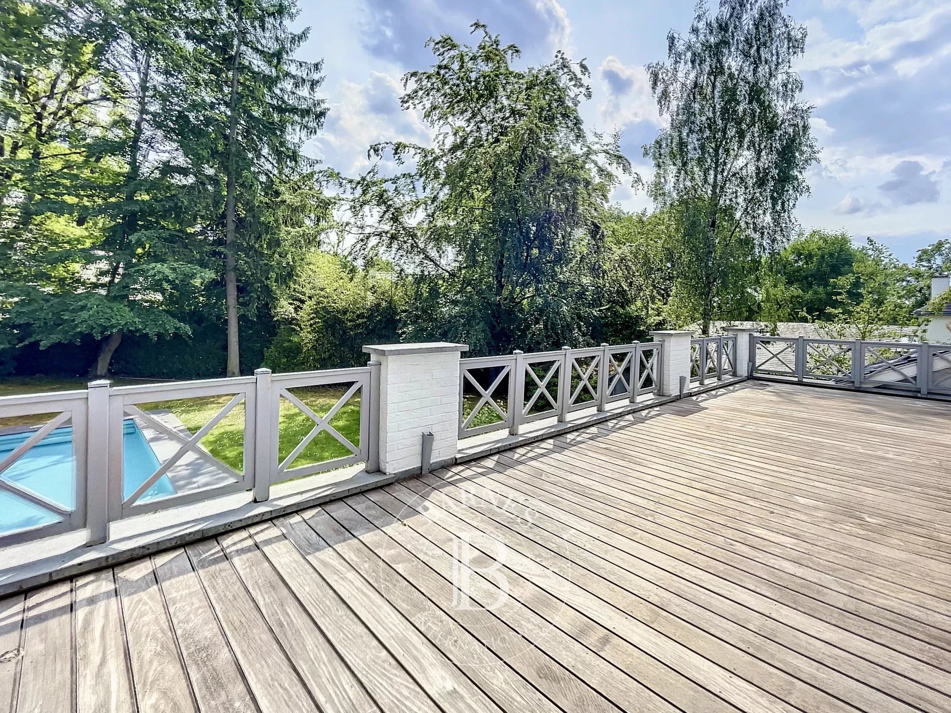 Ukkel - Prince dOrange - Gerenoveerde villa met tuin en zwembad