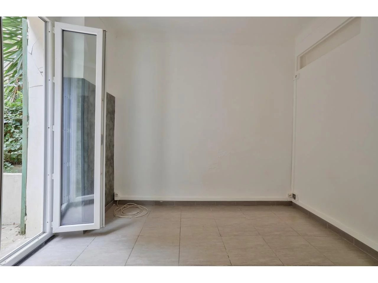 Appartement  1 Locali 12.87m2  In vendita    82 990 €
