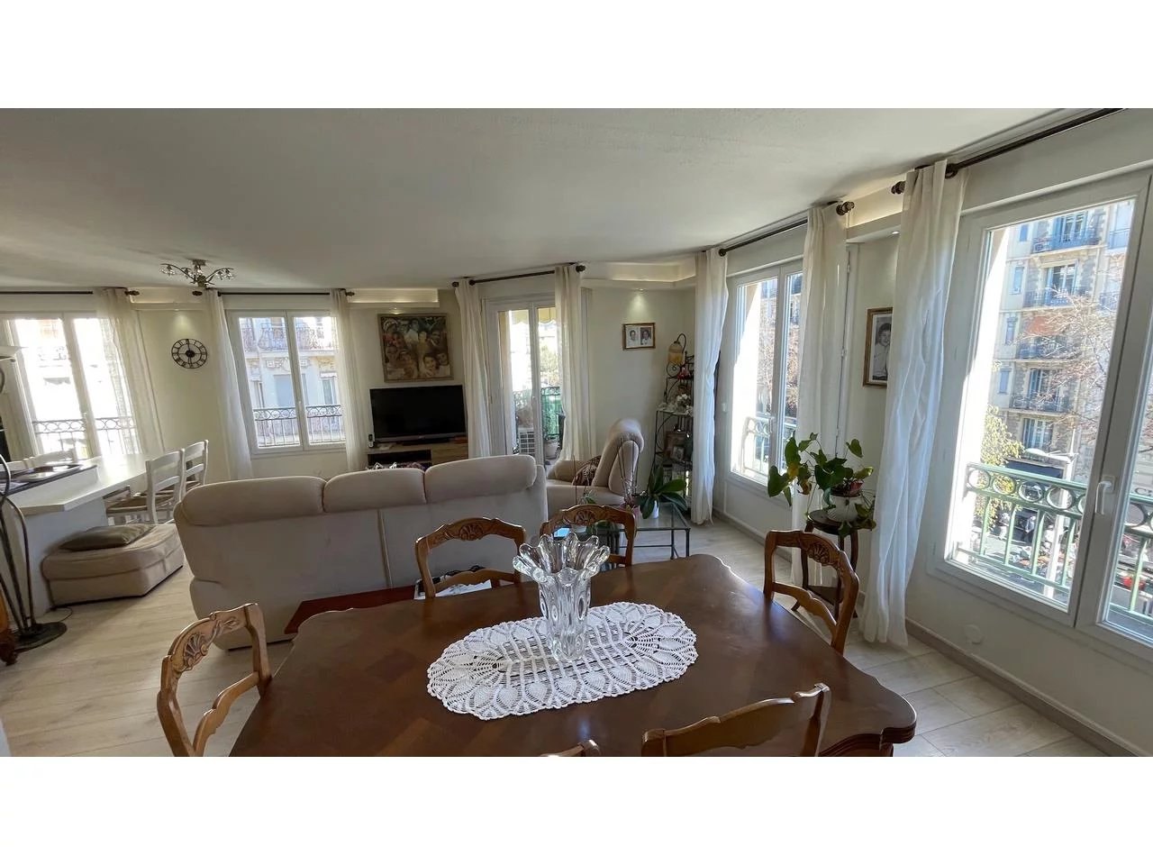 Appartement  3 Rooms 91.55m2  for sale   699 000 €
