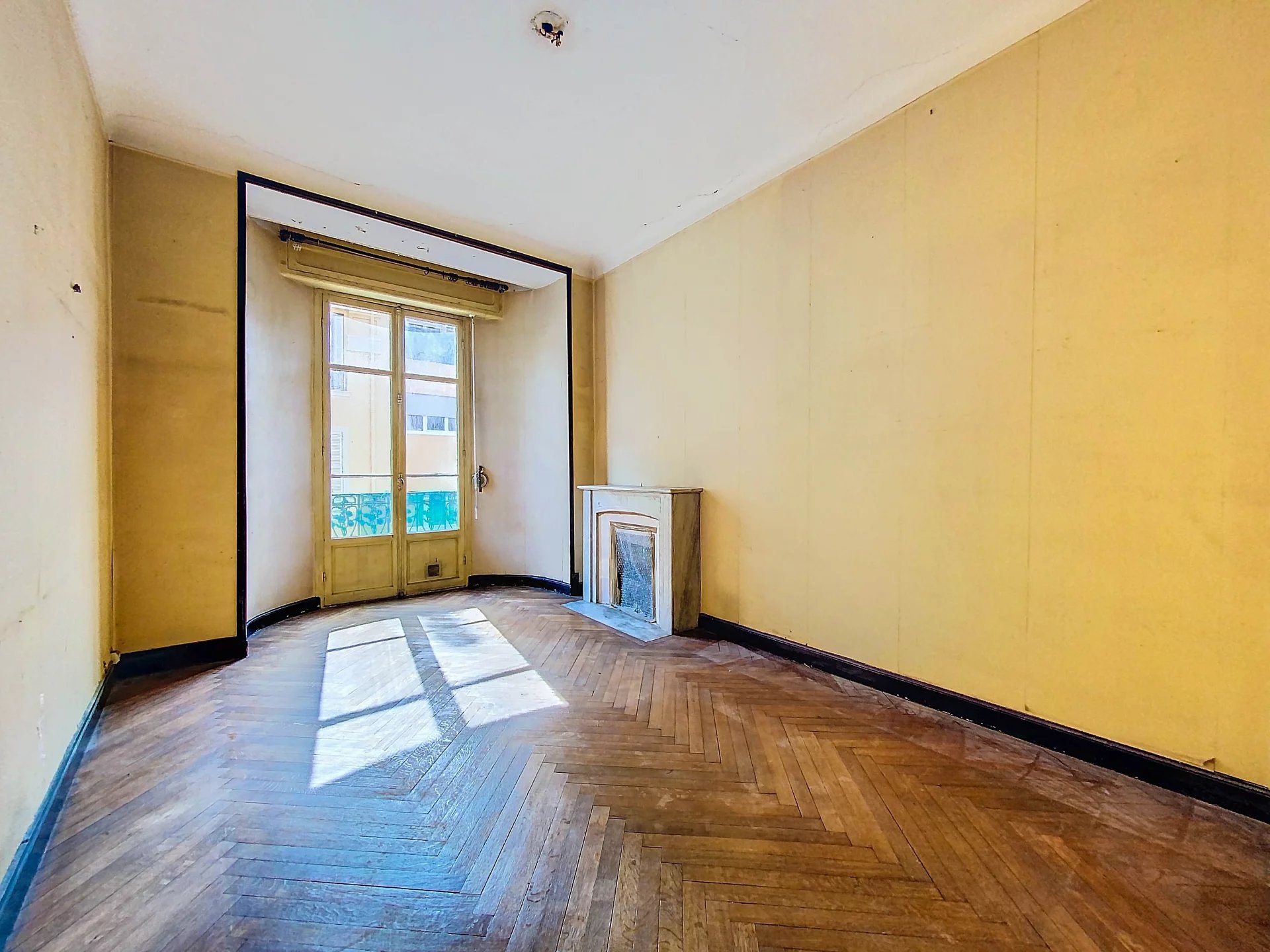 Vente Appartement 64m² 3 Pièces à Nice (06300) - Agence Privilège