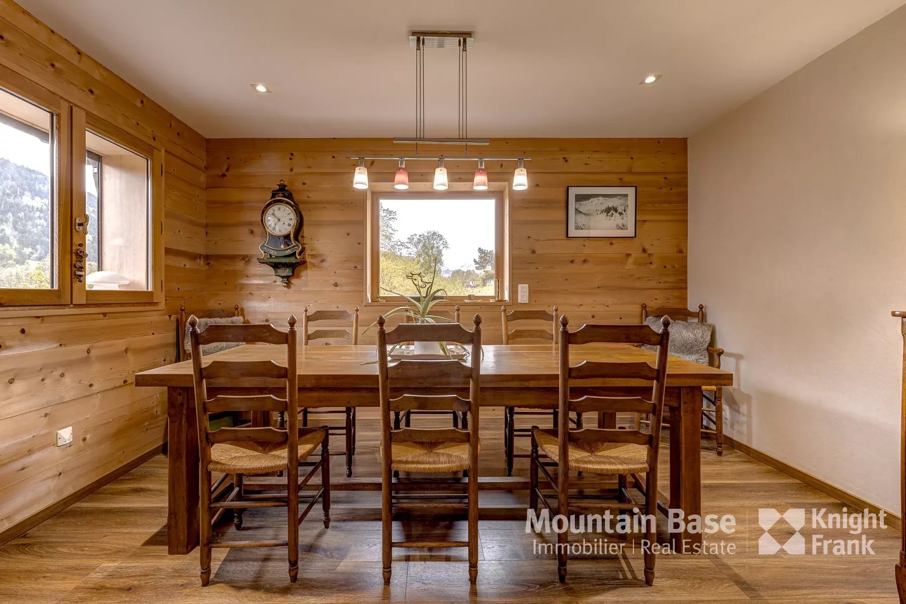 Photo of A 4 bedroom chalet with fantastic views in Vieux Servoz