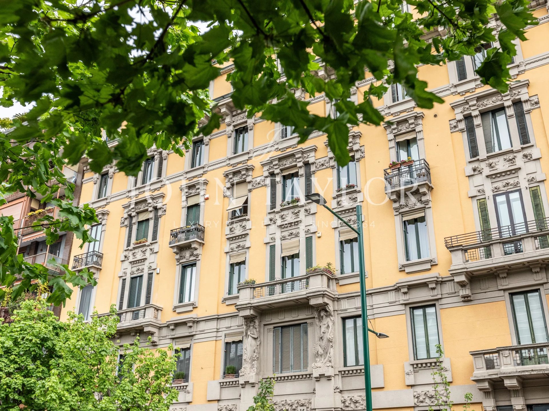 Rental Apartment Milano Centro