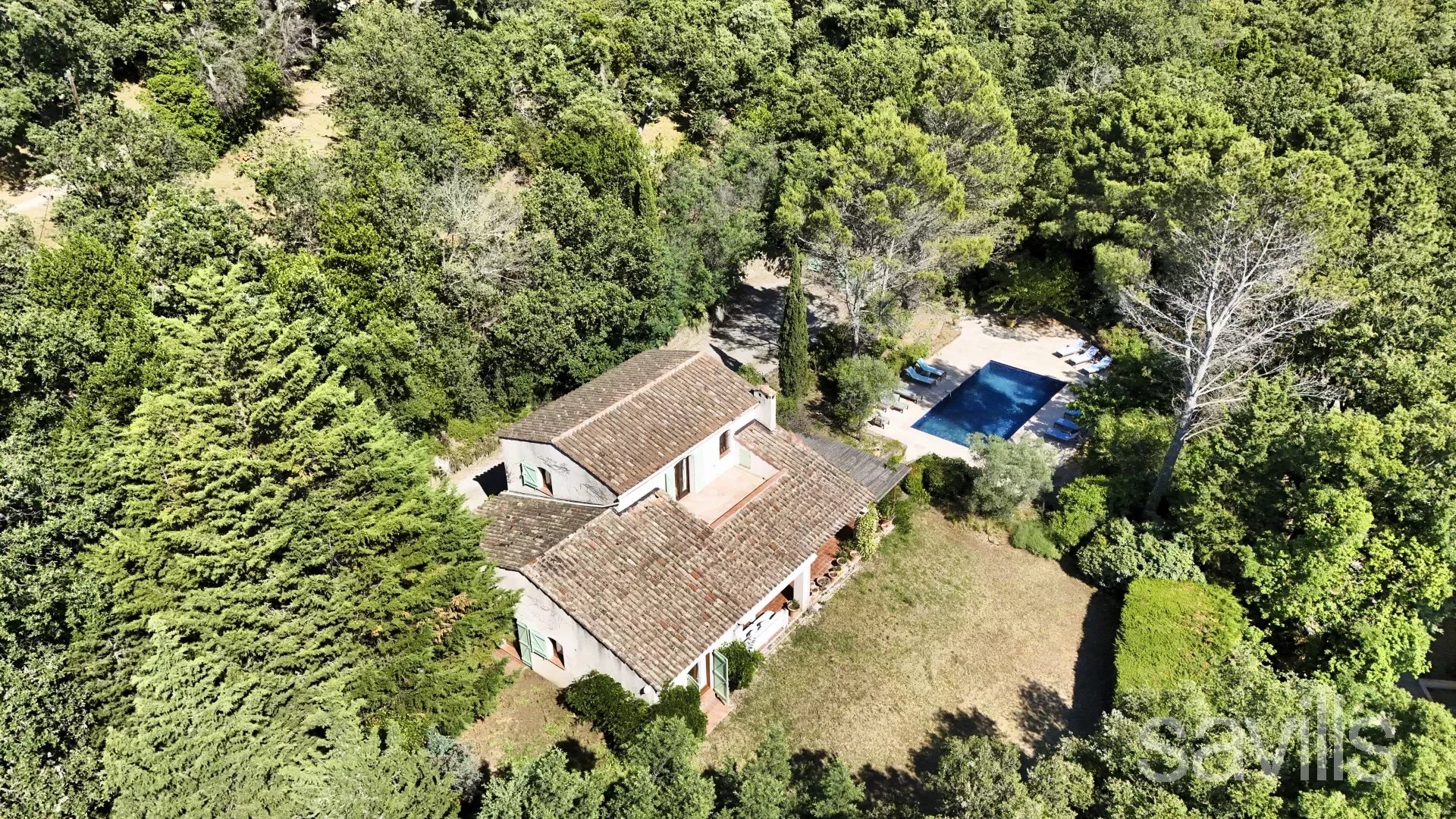 Villa au cœur de la campagne - vue dégagée sur le village