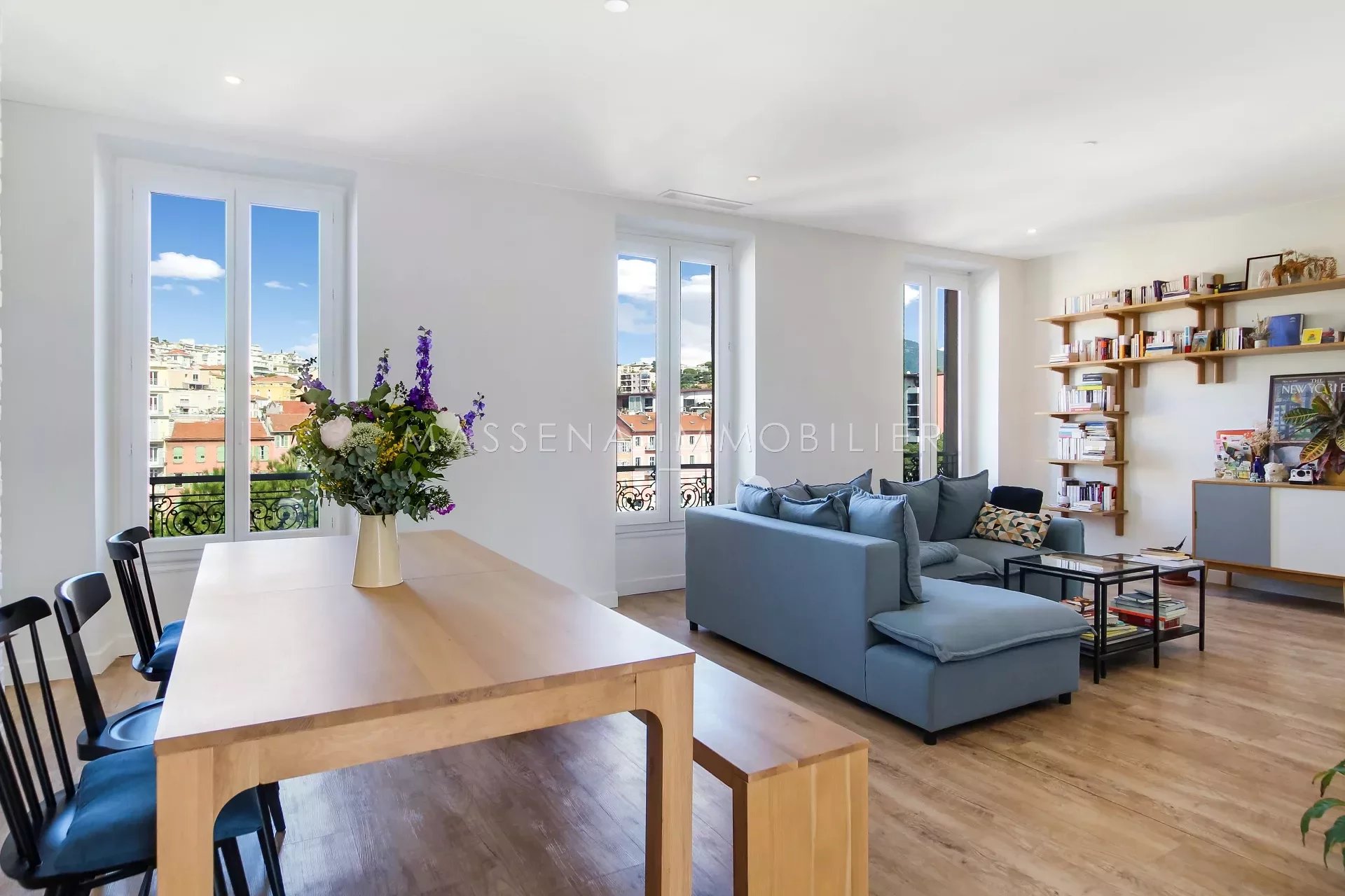 Nice République Coulée Verte - Renovated 2 bedroom apartment with balcony and panoramic view