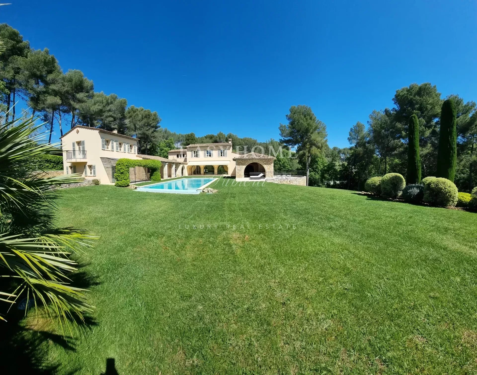 Villa Mougins house in french riviera