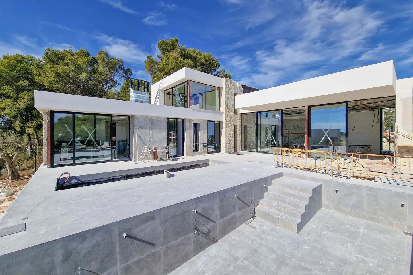 Modern new built villa with sea view for sale in Moraira