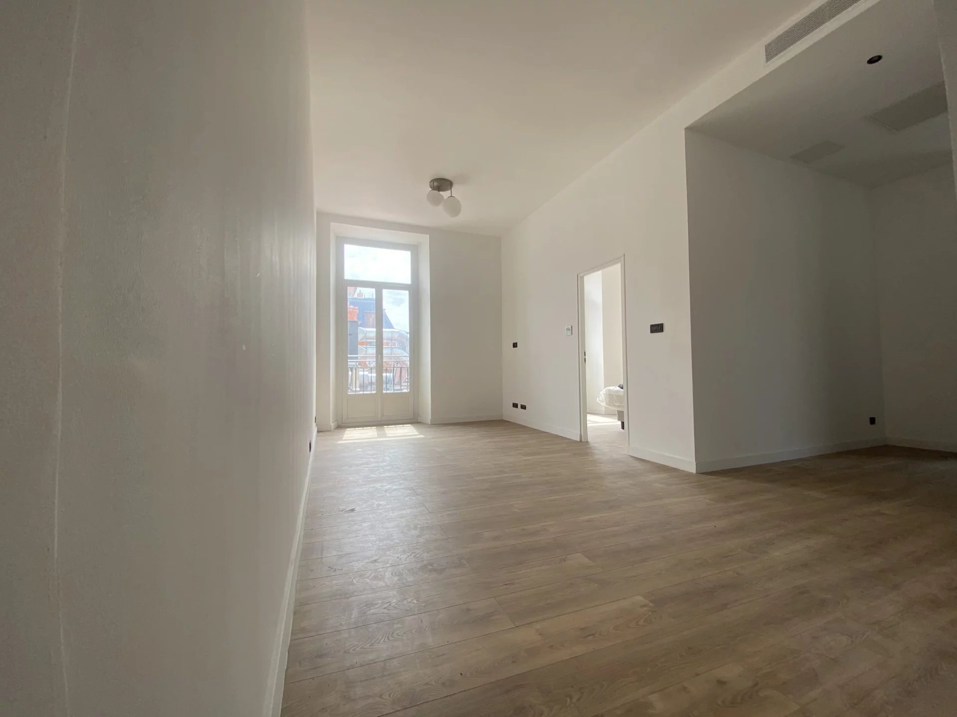 Vente Appartement 49m² 2 Pièces à Nice (06100) - Oréa Immobilier