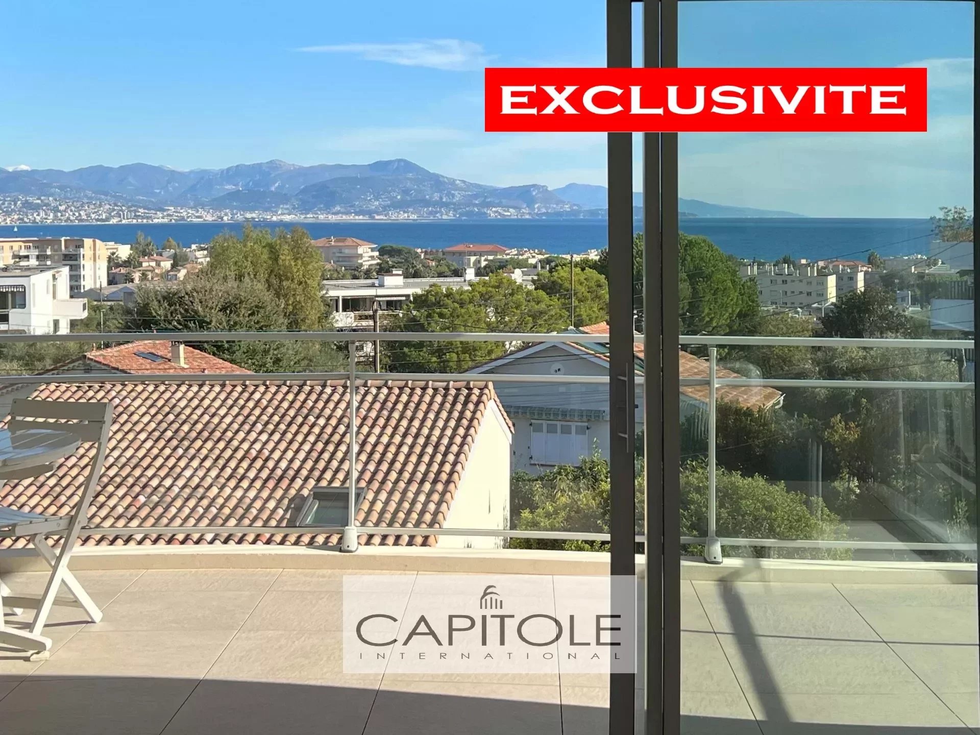 Antibes -Sole agent property  : Corner 1-bedroom apartment in a recent residence