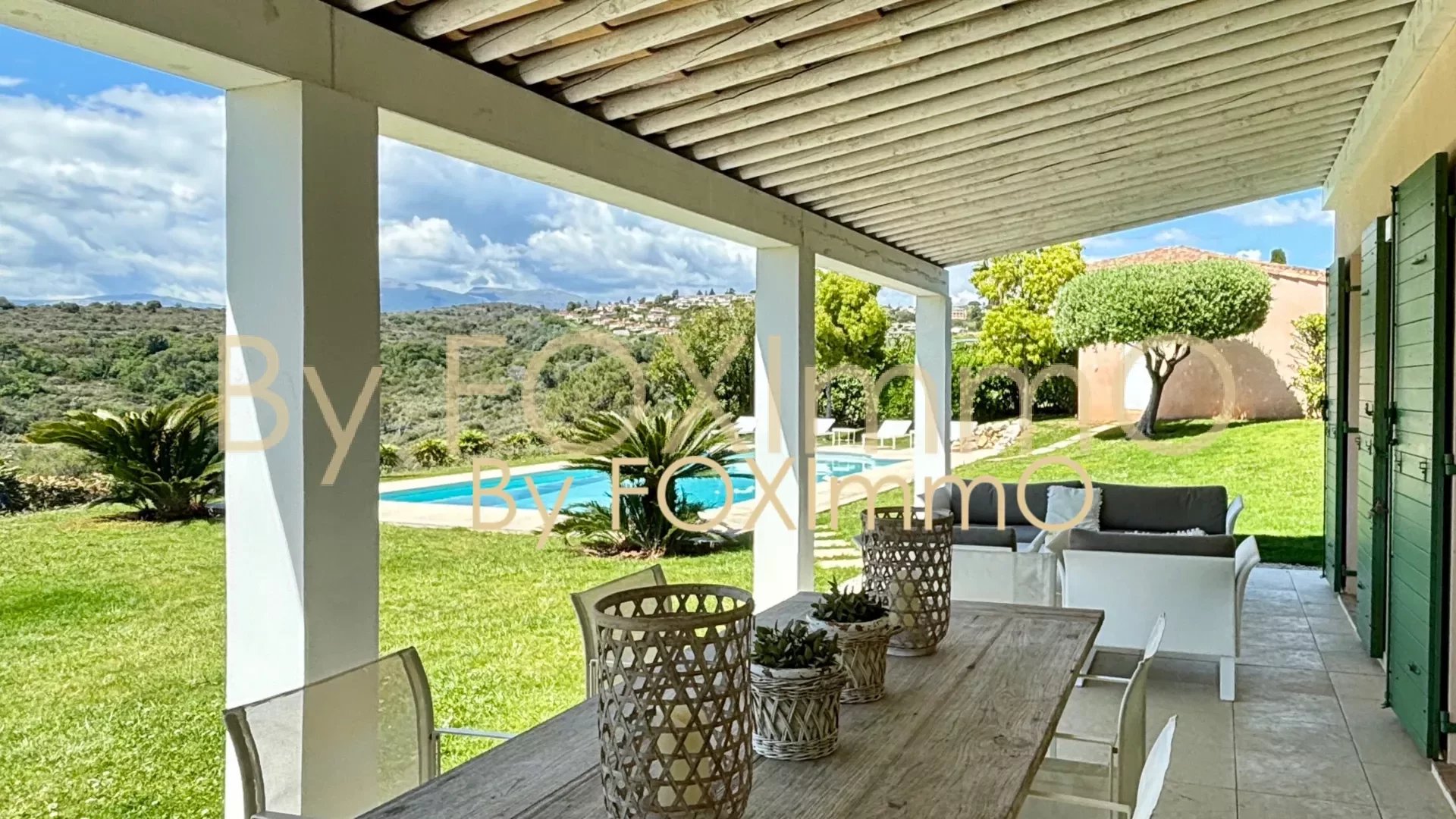 Sur la Côte d'Azur, Villeneuve limite Biot ,Parc de Vaugrenier, calme , piscine , jardin, garage