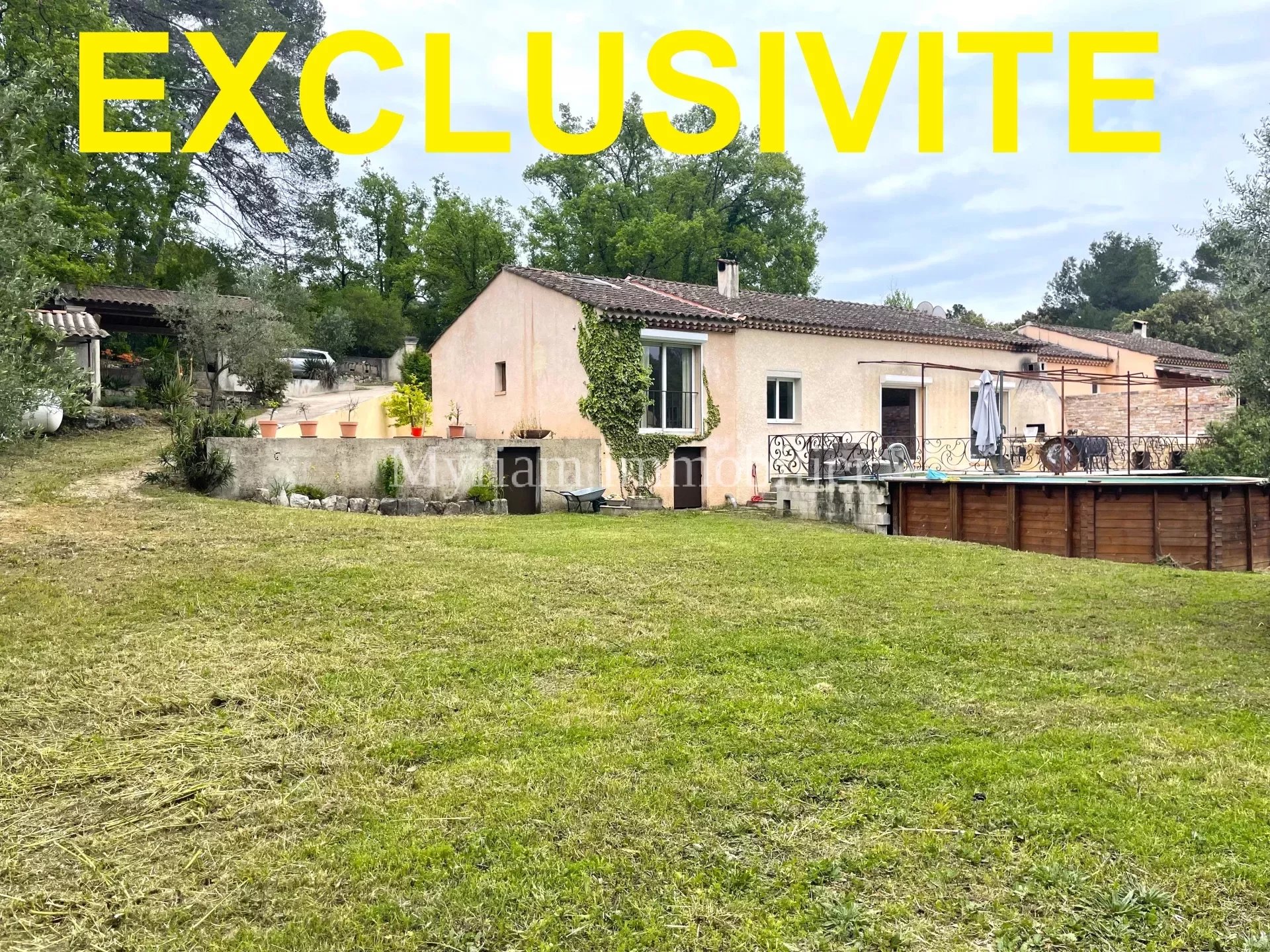 5-room semi-detached house with swimming pool near the lake in MONTAUROUX