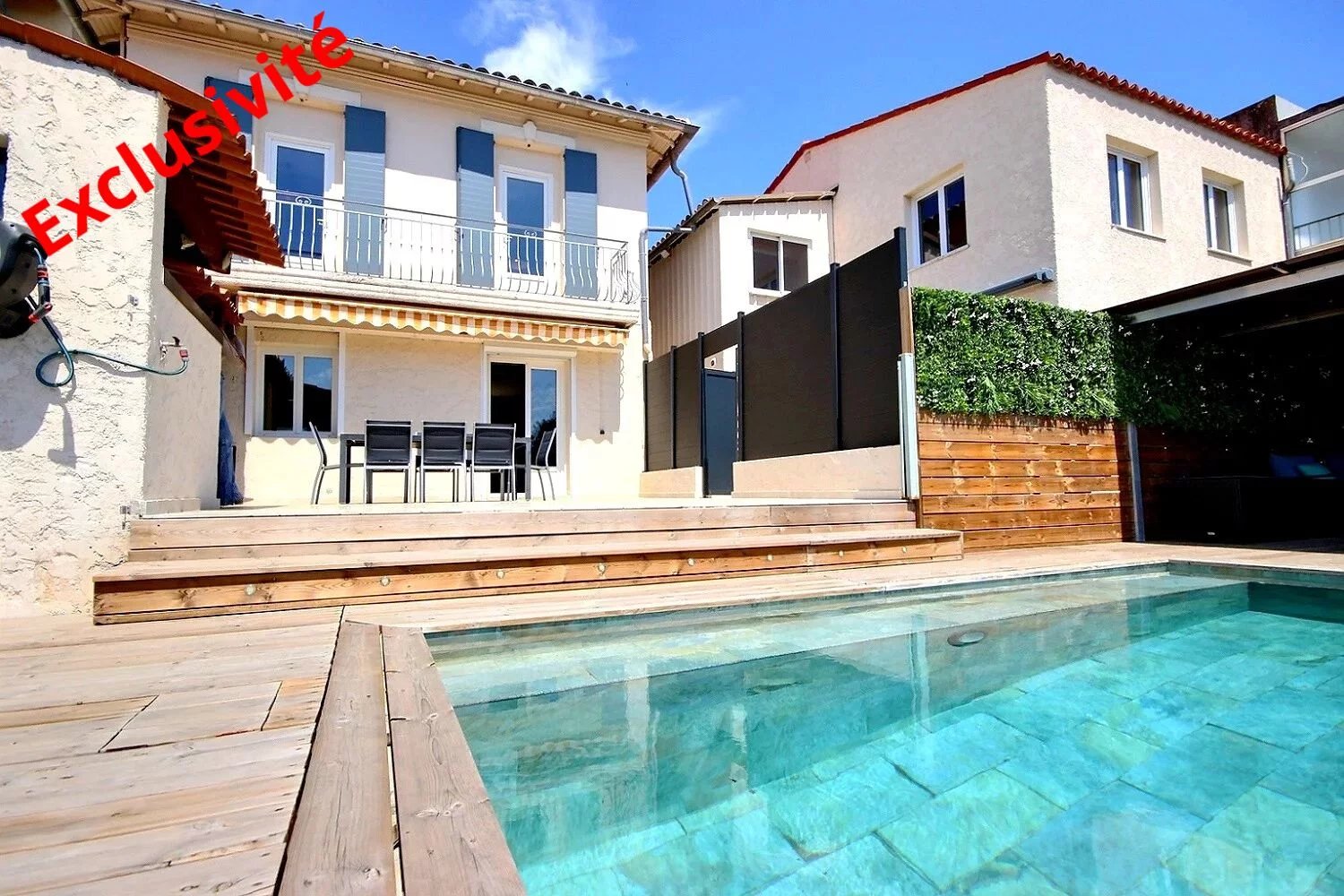 For Sale: Villa with an independent apartment and swimming pool
