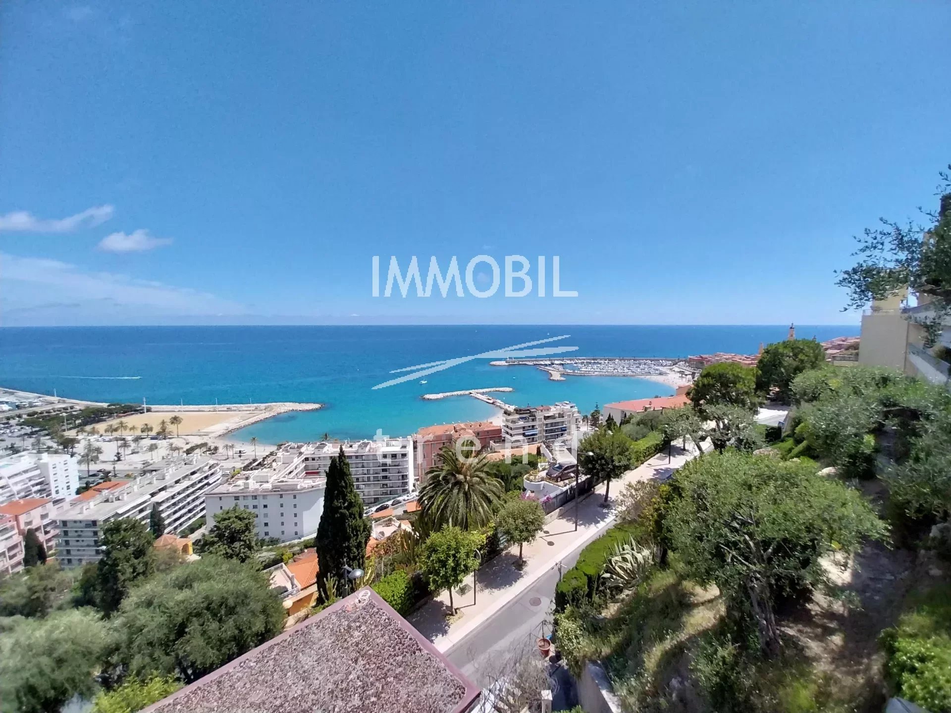 MENTON BOULEVARD DE GARAVAN - VENTE VILLA VUE MER PANORAMIQUE