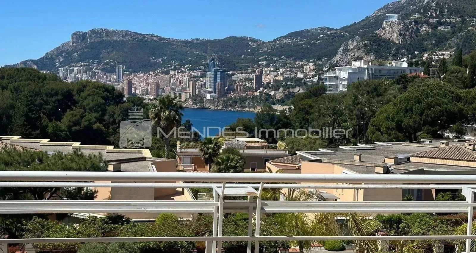 Vente Appartement 75m² 3 Pièces à Roquebrune-Cap-Martin (06190) - Mendes Immobilier