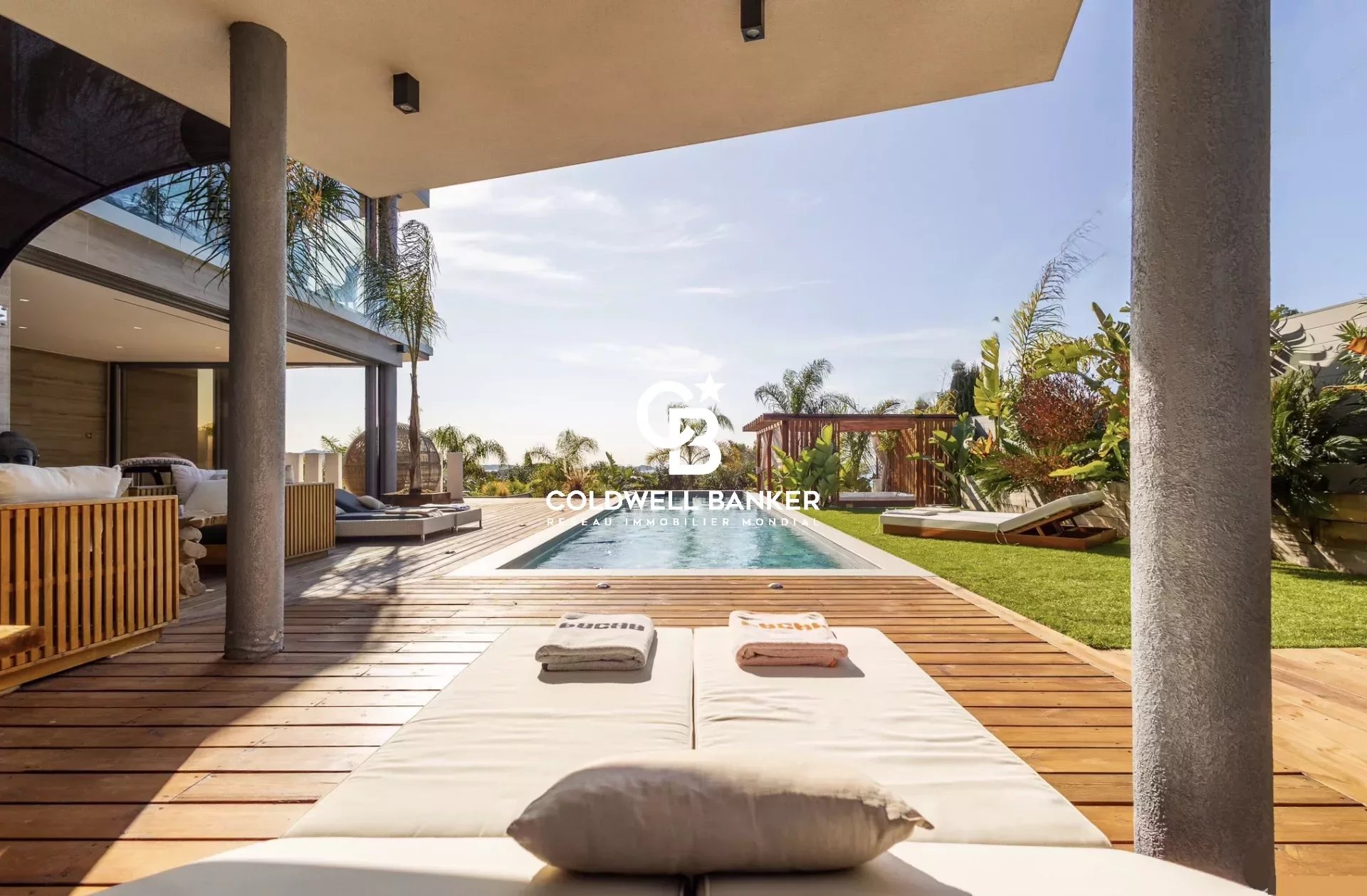 Villa d’architecte avec piscine et vue mer - 83150 Bandol