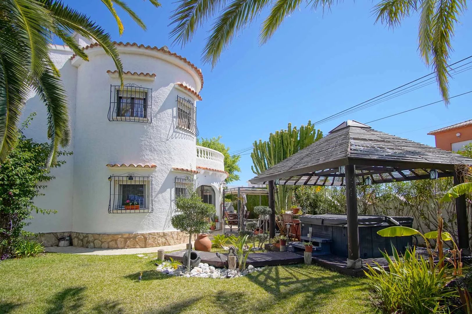 Villa méditerranéenne traditionnelle à vendre à Els Poblets