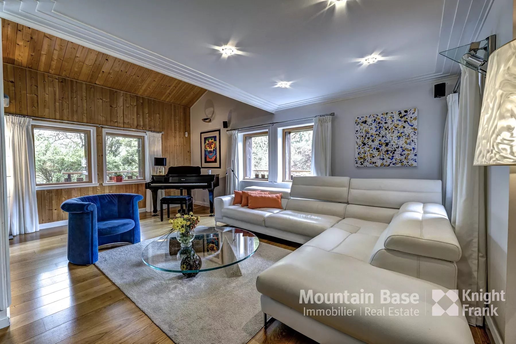 Photo of Elegant 5 bedroom chalet in Morzine