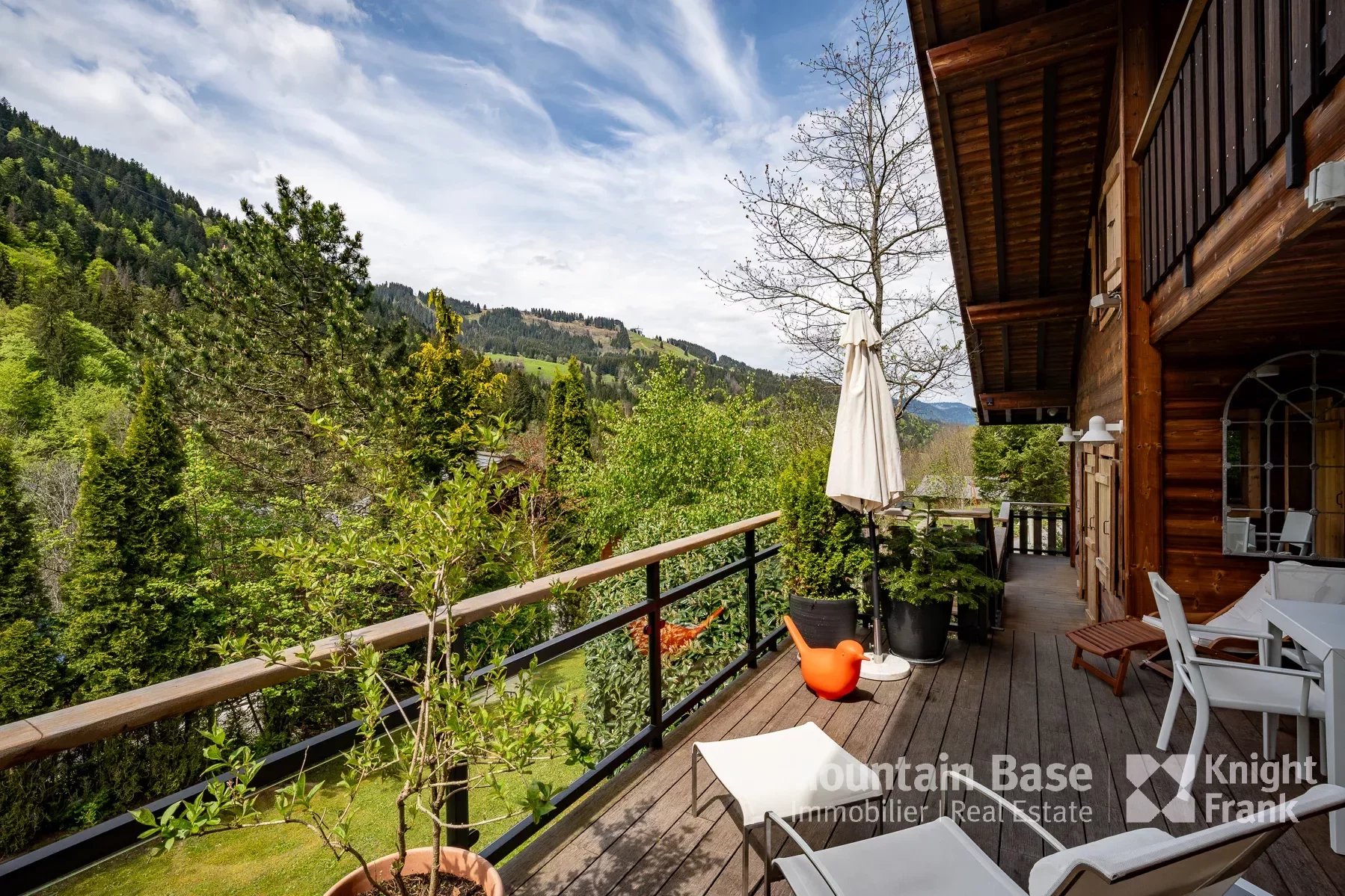 Photo of Elegant 5 bedroom chalet in Morzine