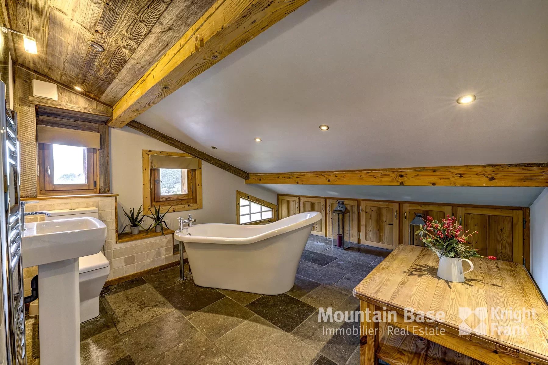 Photo of Chalet with 7 bedrooms in Morzine