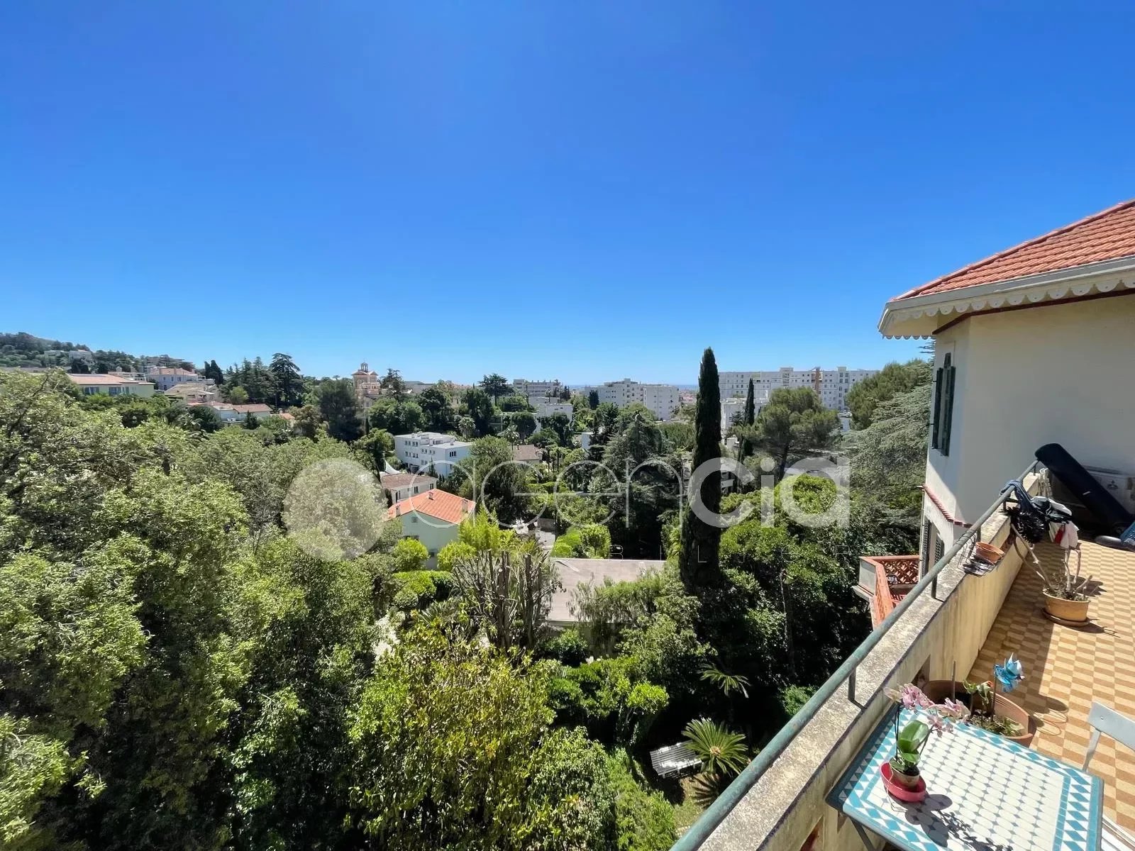 Vente Appartement 82m² 3 Pièces à Châteauneuf-Grasse (06740) - Agencia