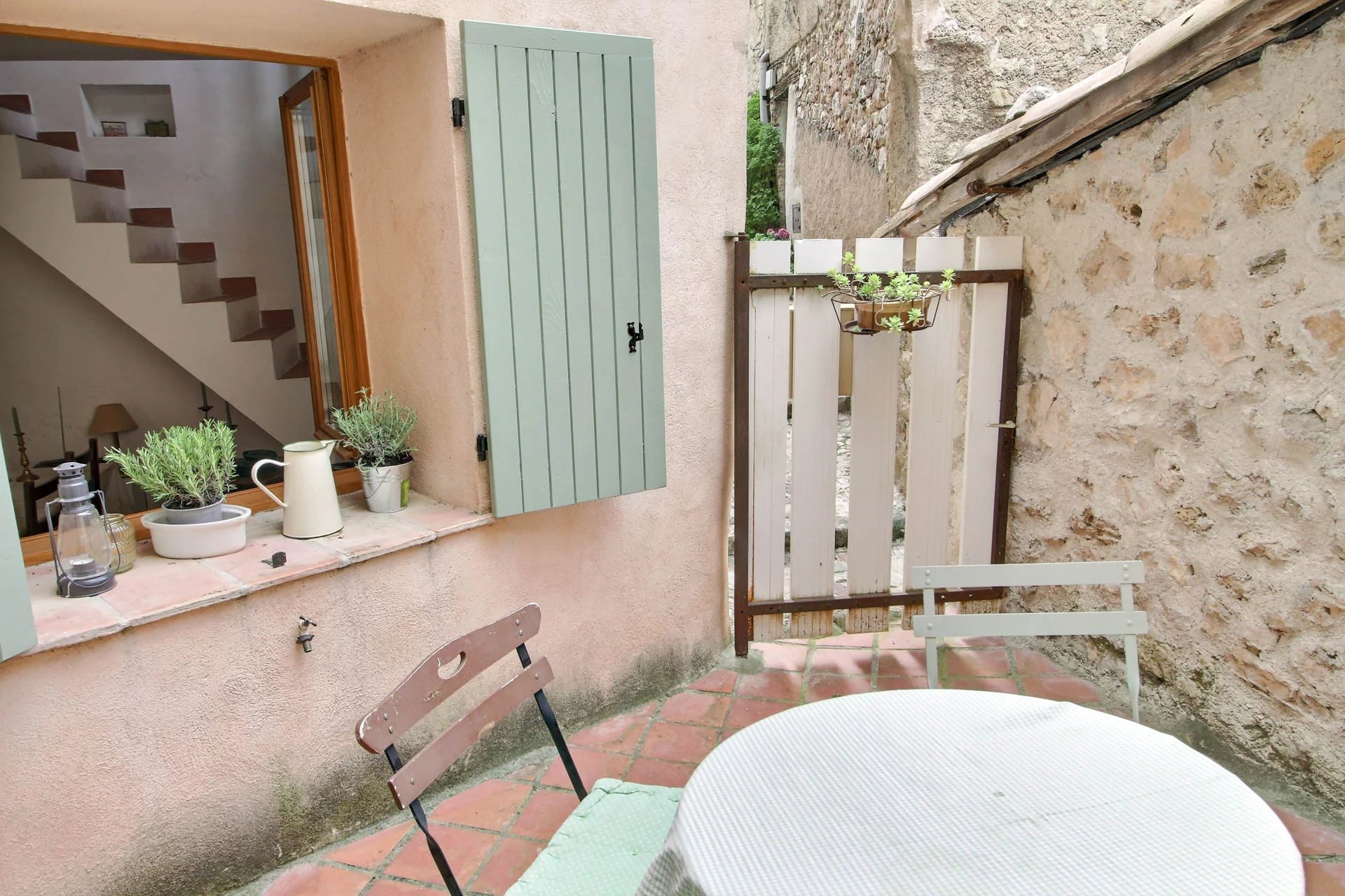 Charming village house with terraces - Seillans