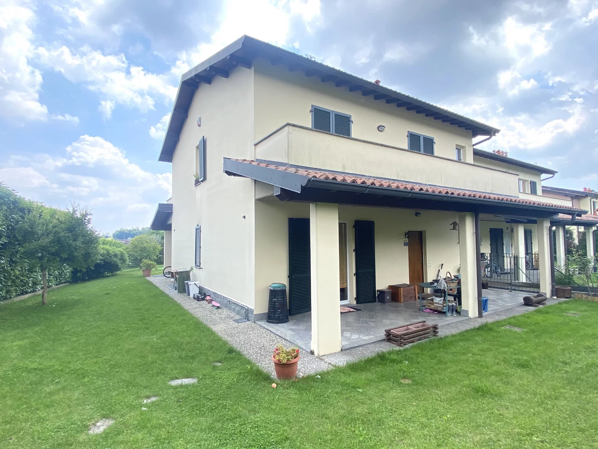 Sale Detached house - Orsenigo - Italy