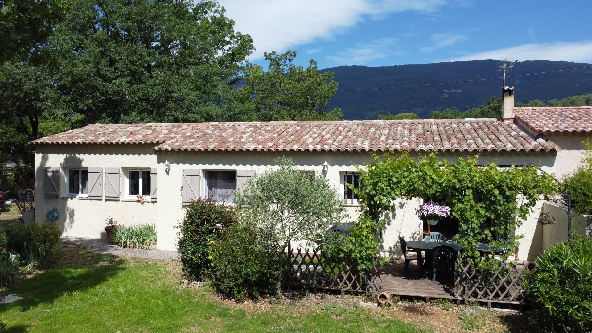 Vente Maison 108m² 5 Pièces à Seillans (83440) - Azur Europeenne