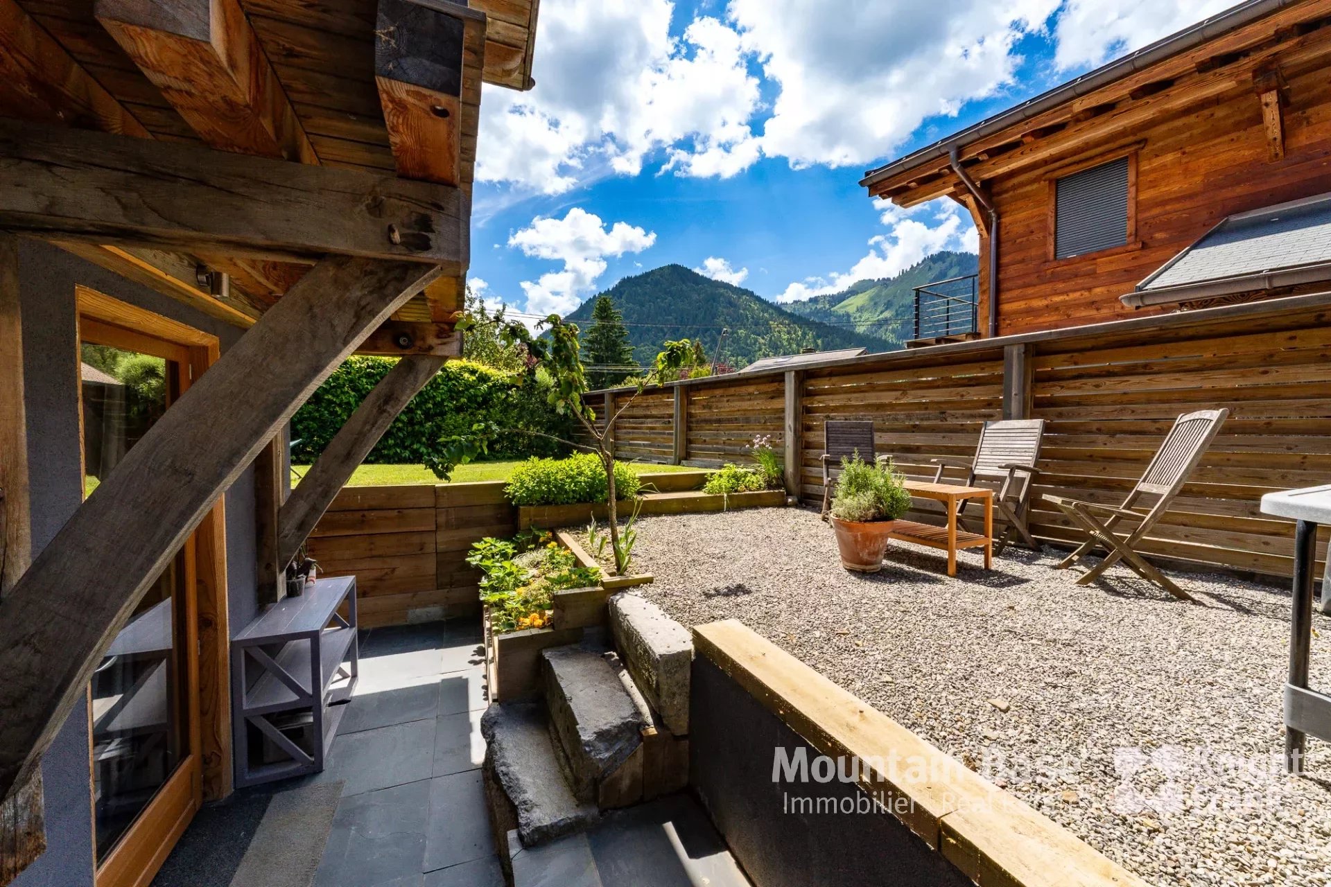 Photo of 6 bedroom chalet Morzine