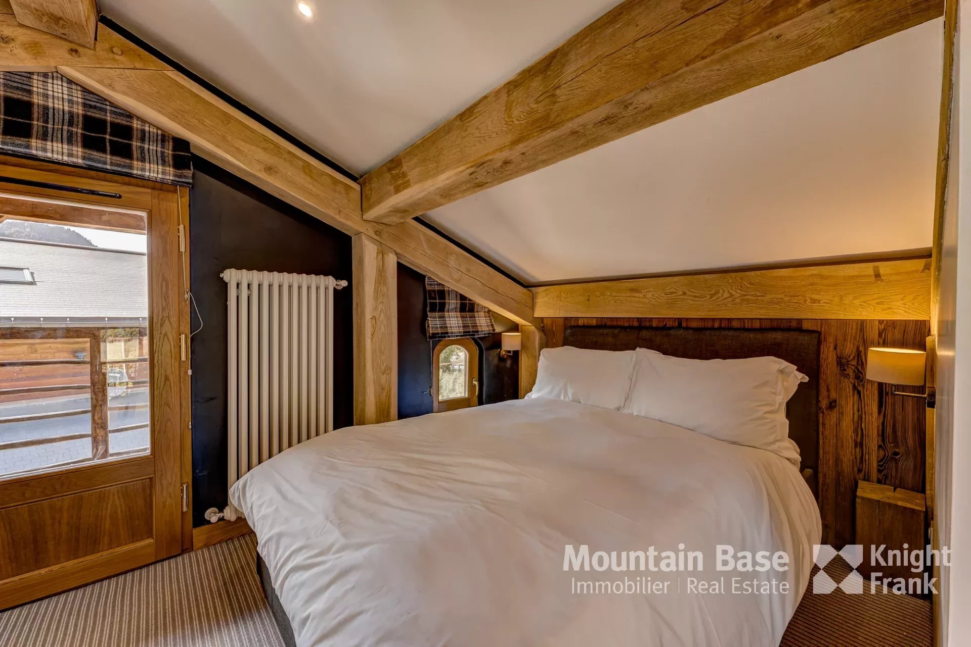 Photo of 6 bedroom chalet Morzine