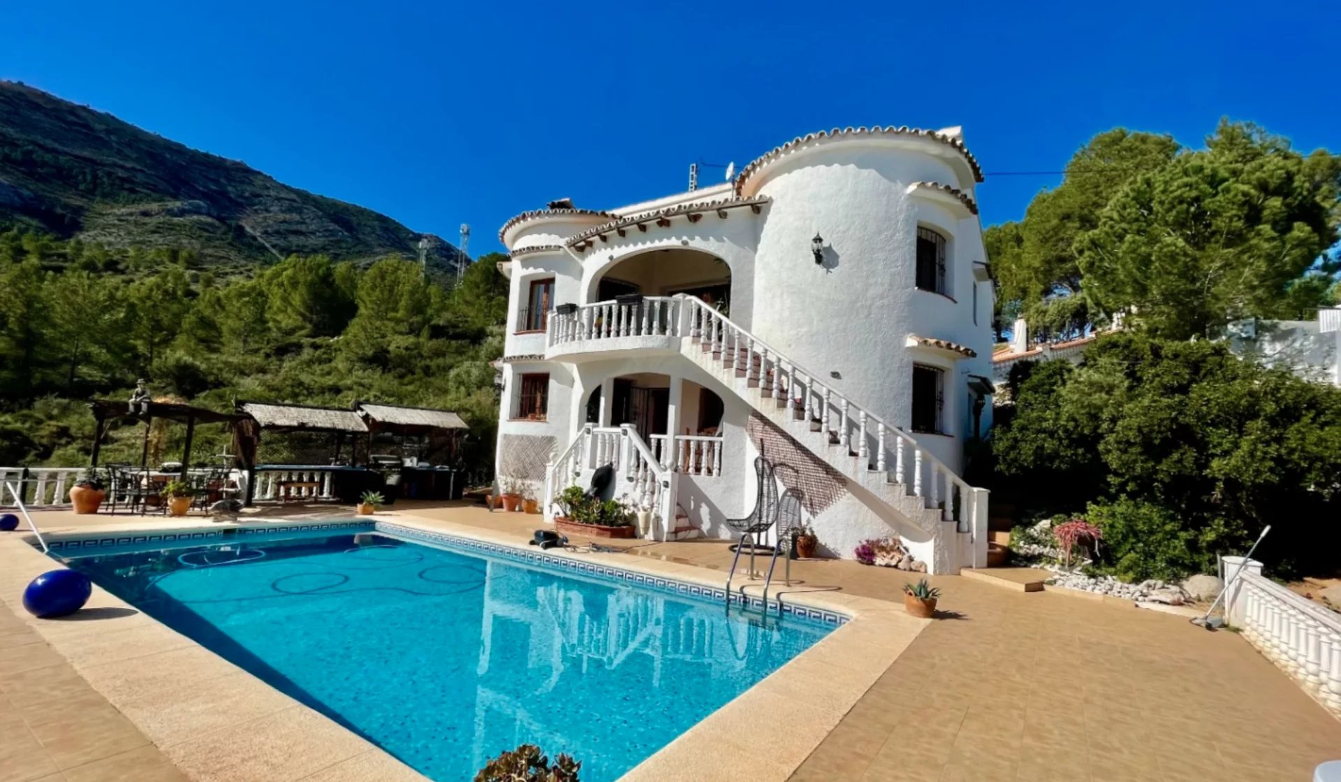 Villa in Parcent with spectacular views