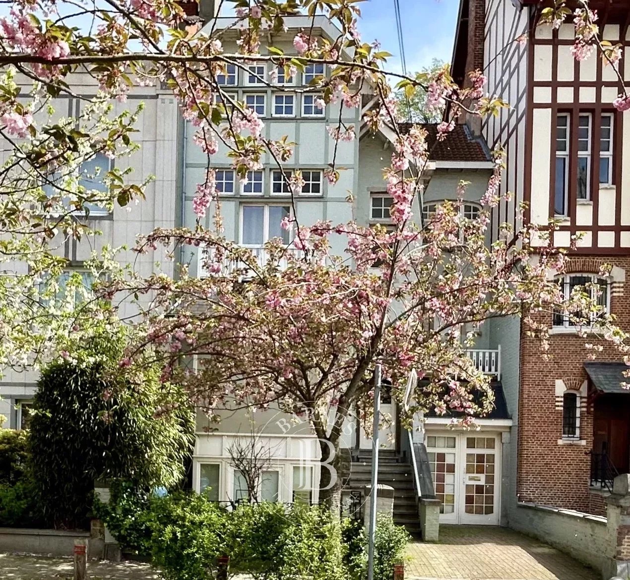Uccle - Quartier Messidor - Townhouse, garage and garden