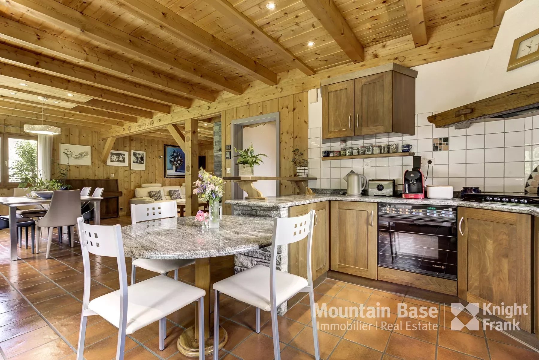 Photo of Well-maintained 3-bedroom chalet on a good-sized plot in Les Houches