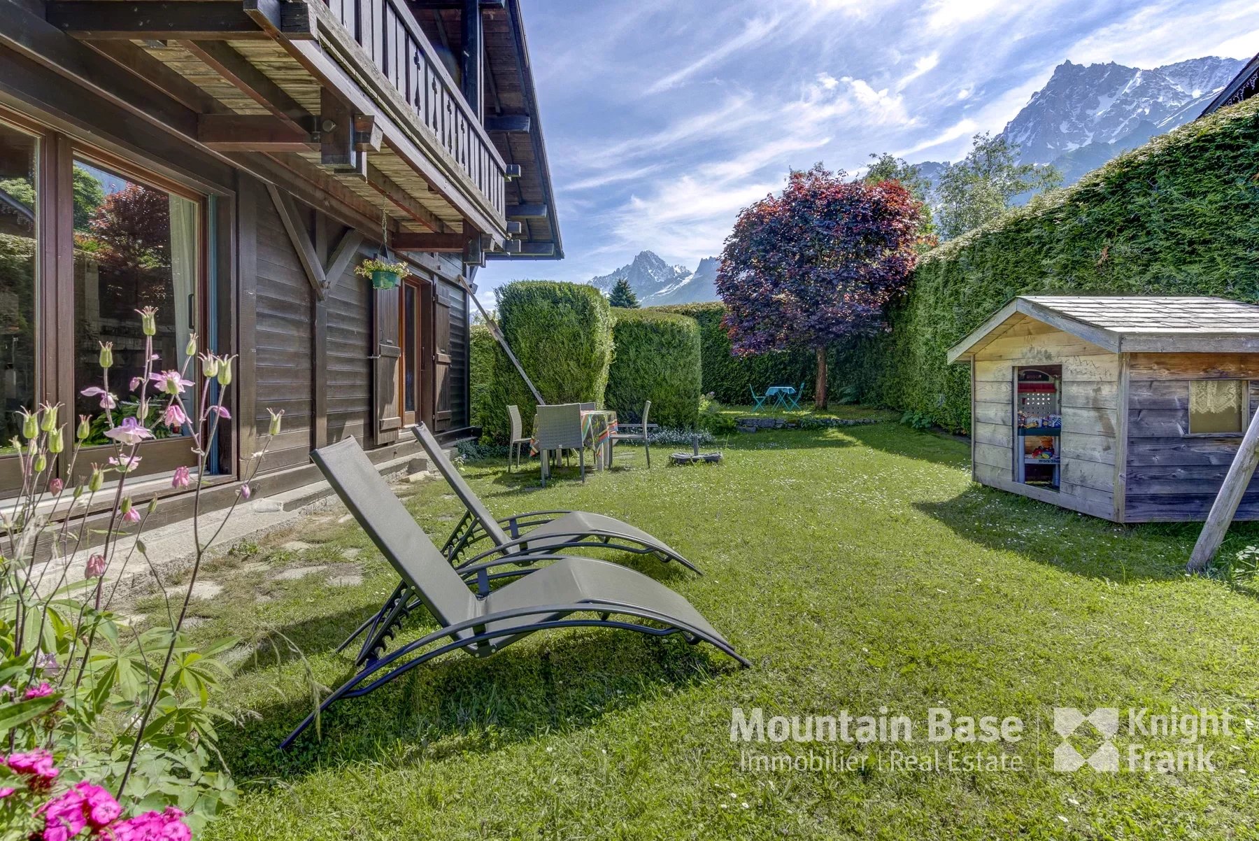 Photo of Well-maintained 3-bedroom chalet on a good-sized plot in Les Houches