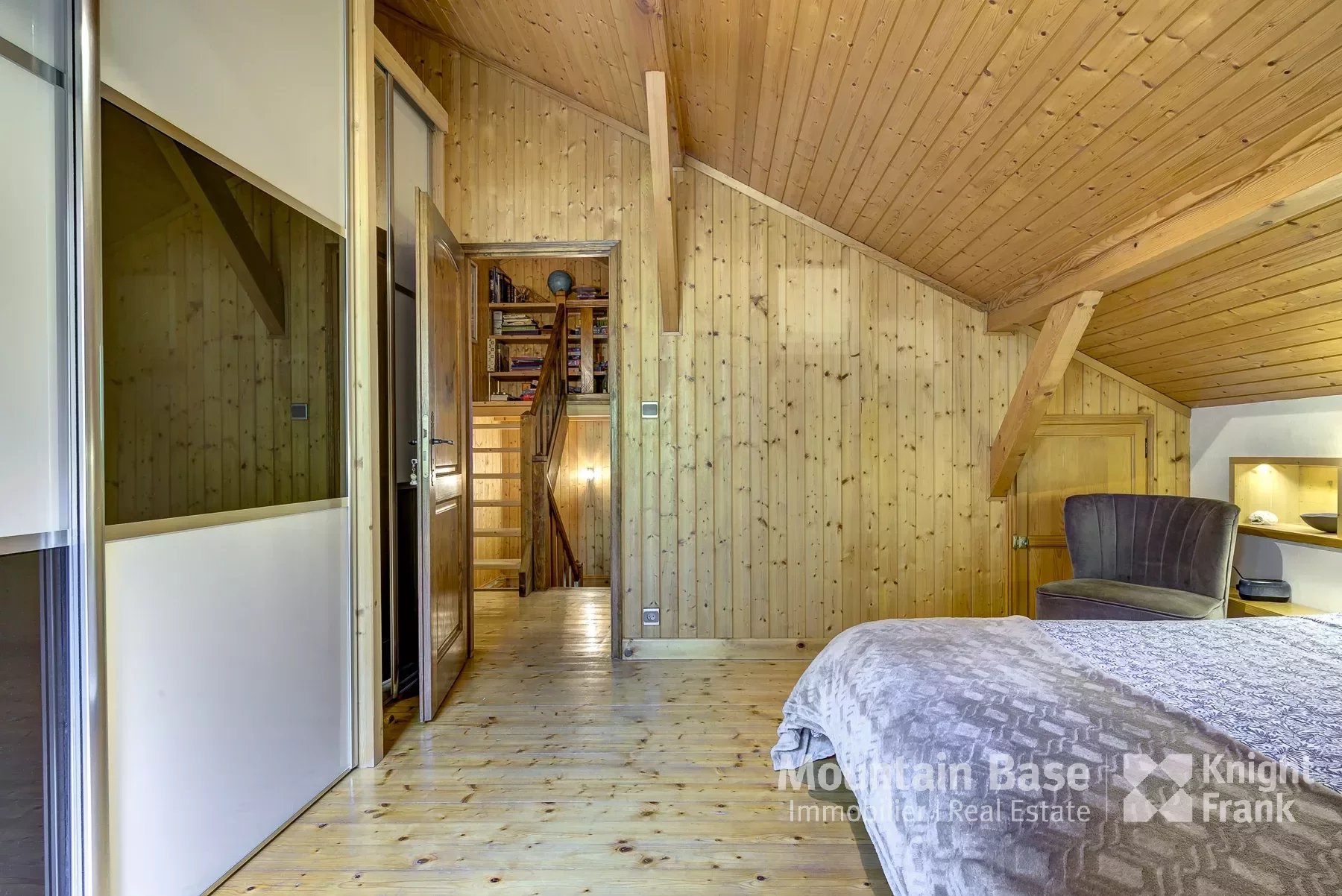 Photo of Well-maintained 3-bedroom chalet on a good-sized plot in Les Houches