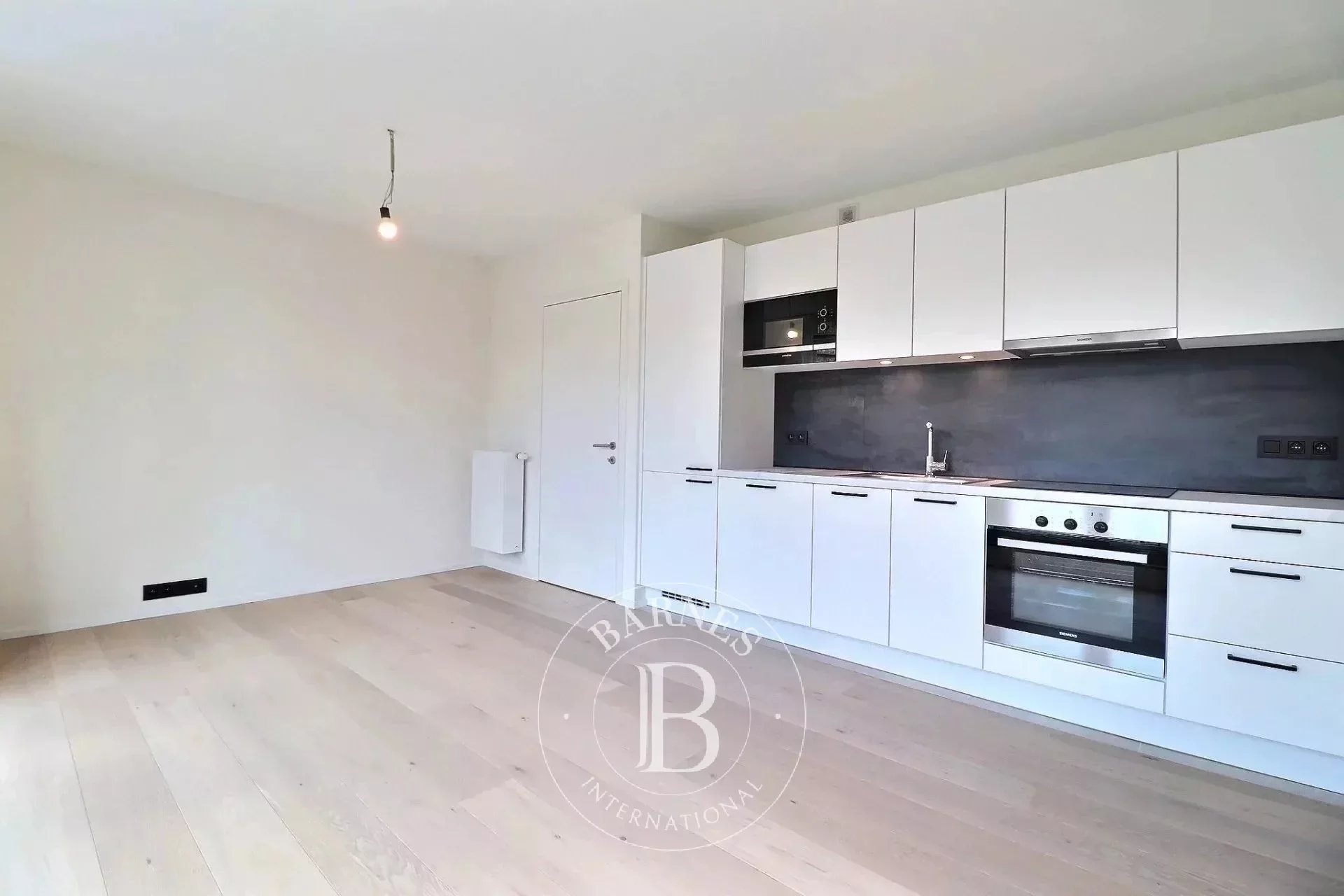 Rogier - 2 bedroom furnished apartment + terrace