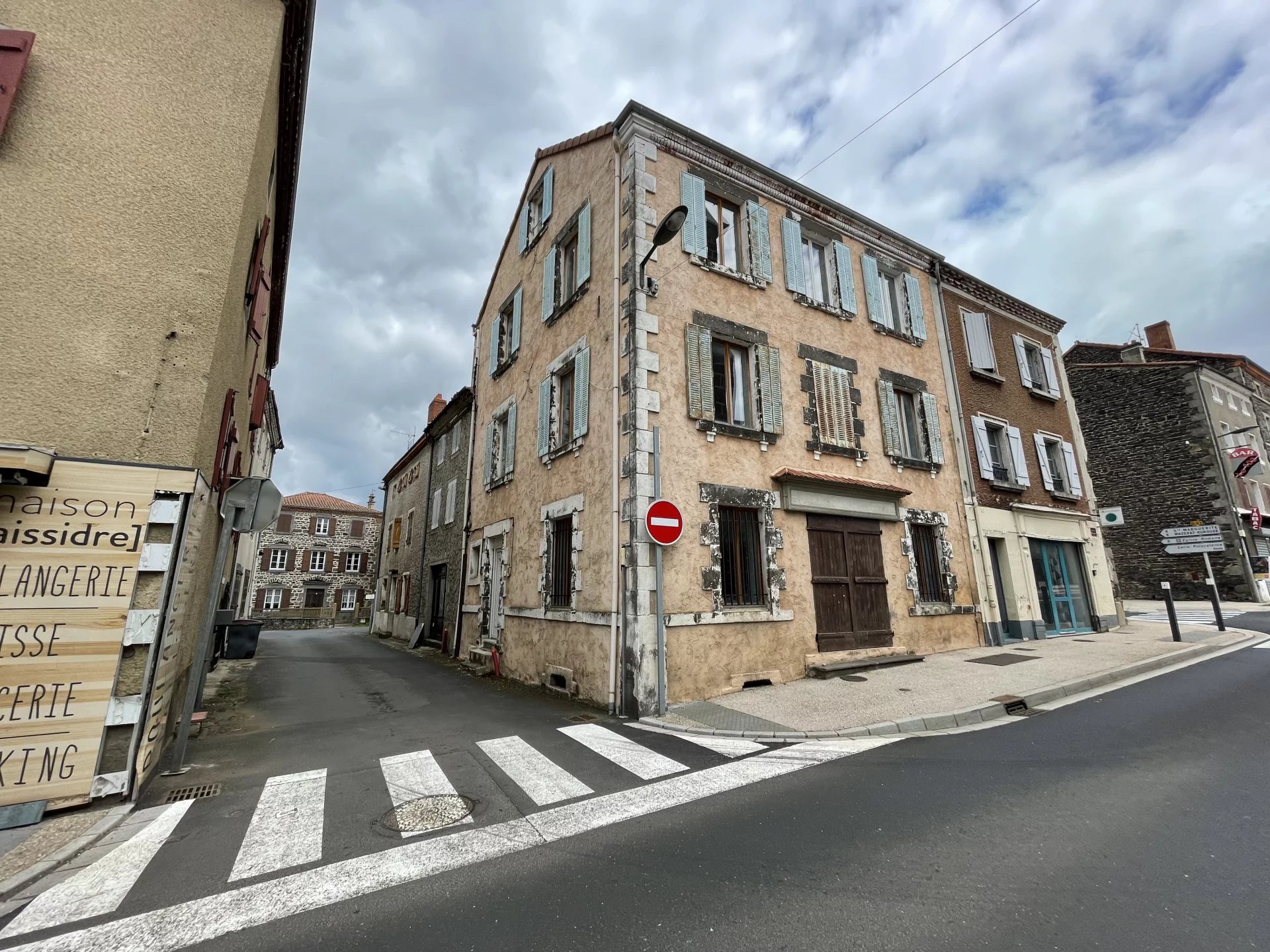 Sale House Saint-Georges-d'Aurac