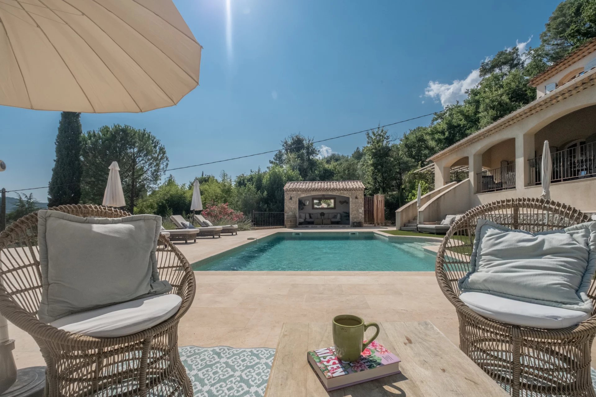 Provencal villa with pool - Seillans