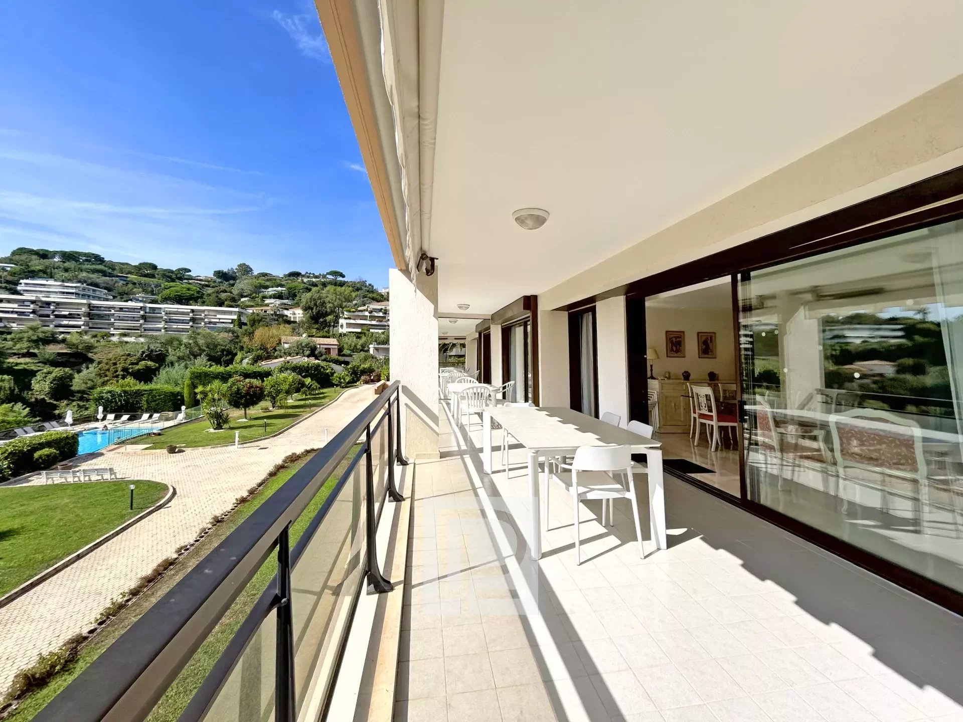 Sale Apartment - Cannes Croix des Gardes